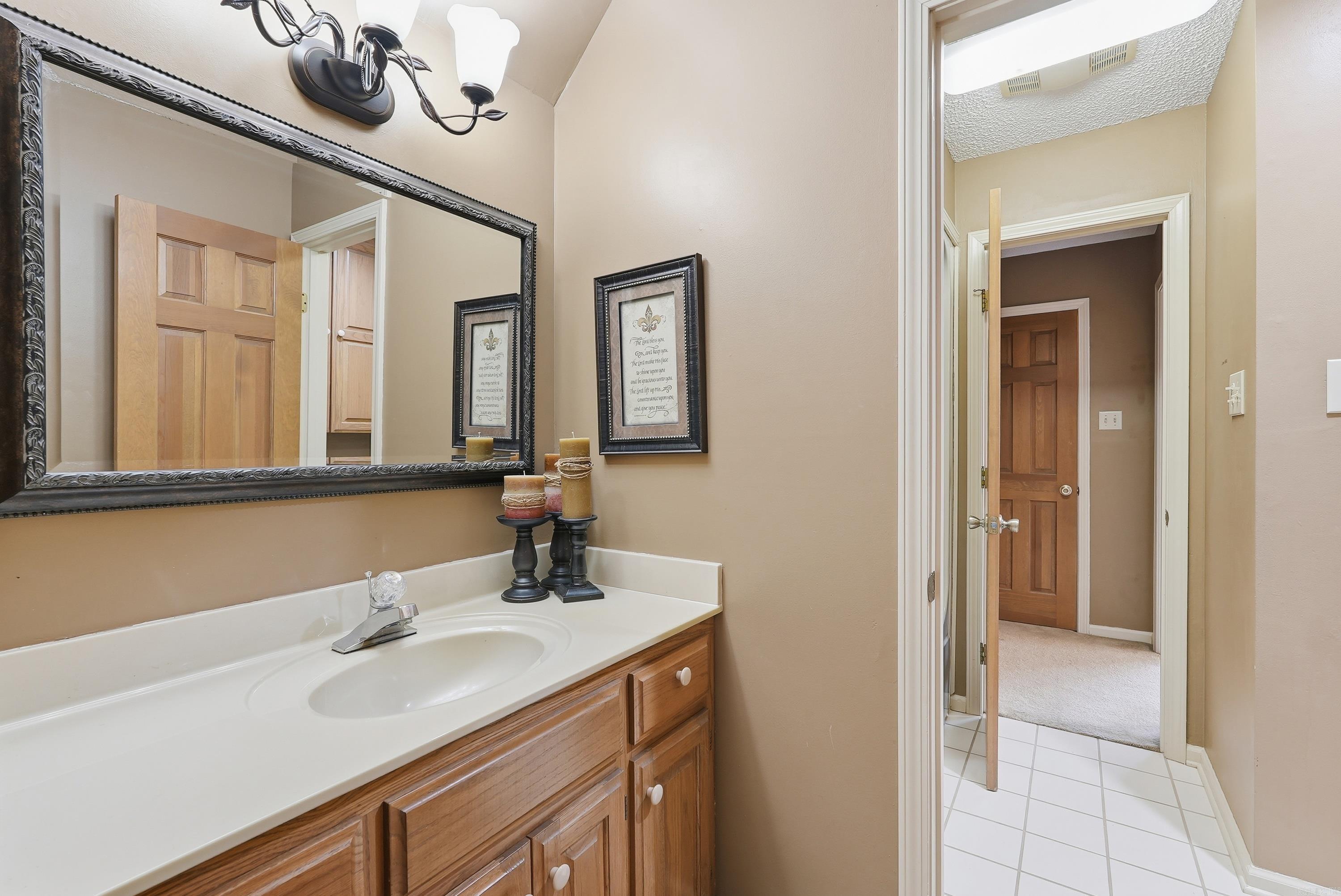 SHADY VALLEY - Residential