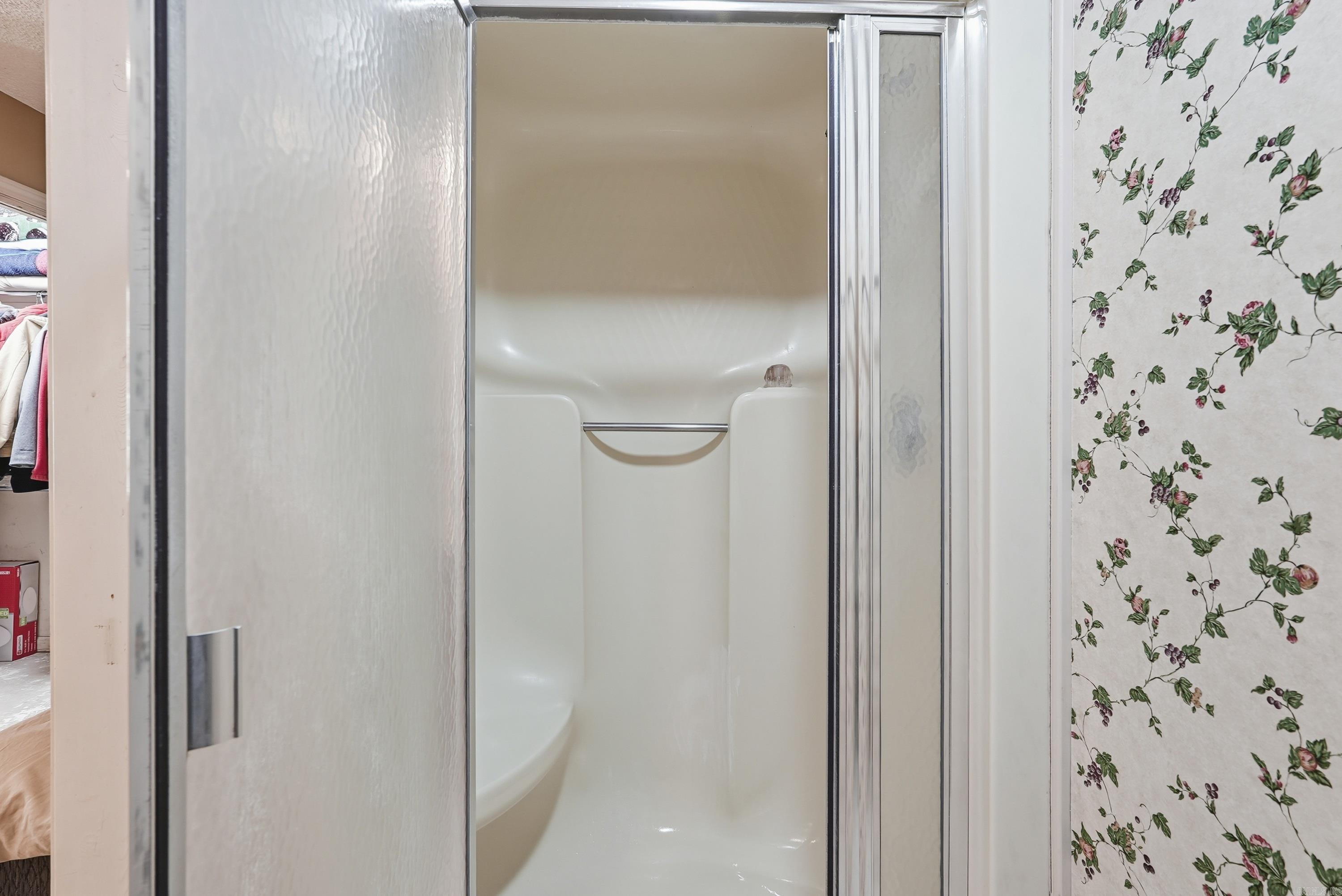 SHADY VALLEY - Residential