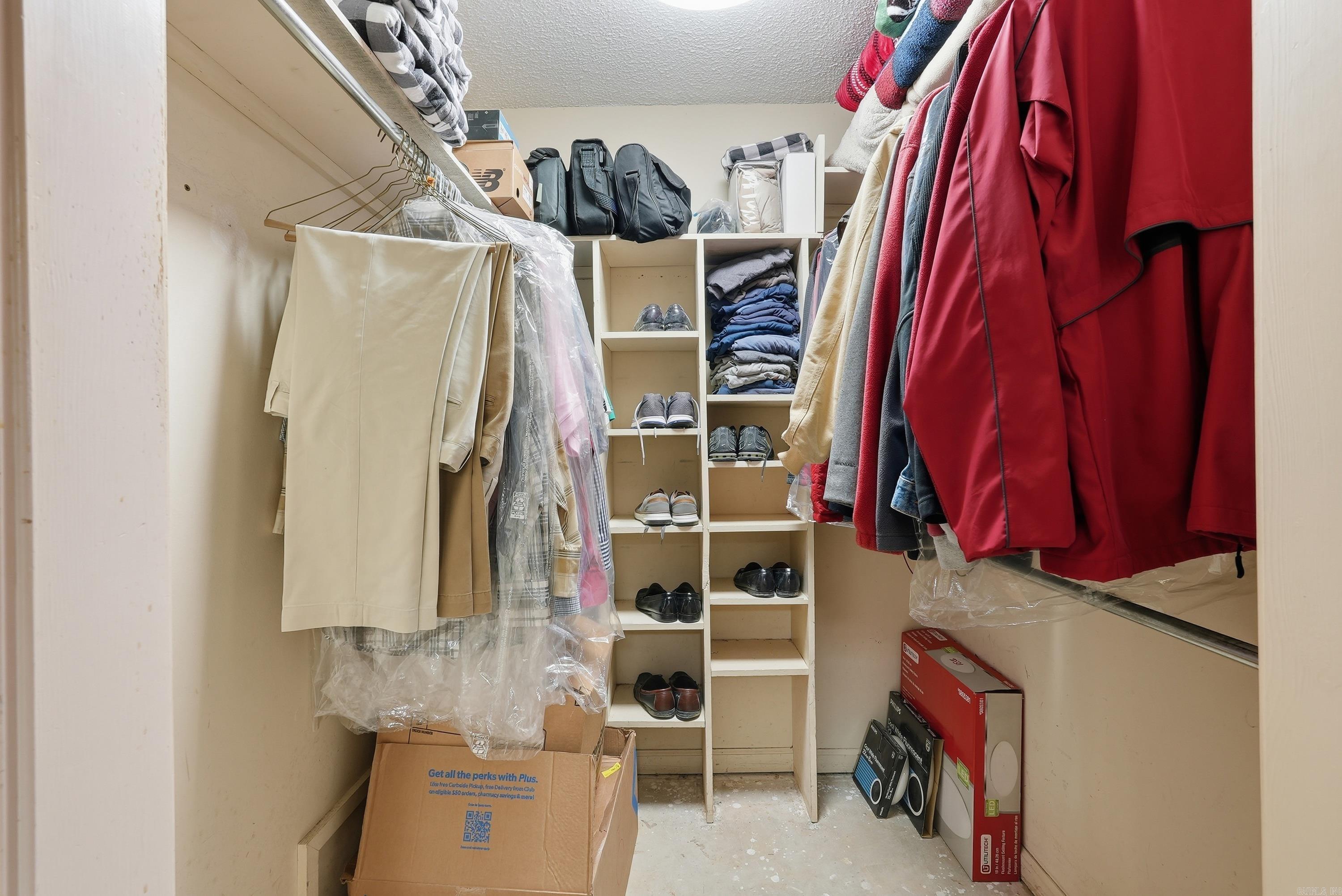 SHADY VALLEY - Residential