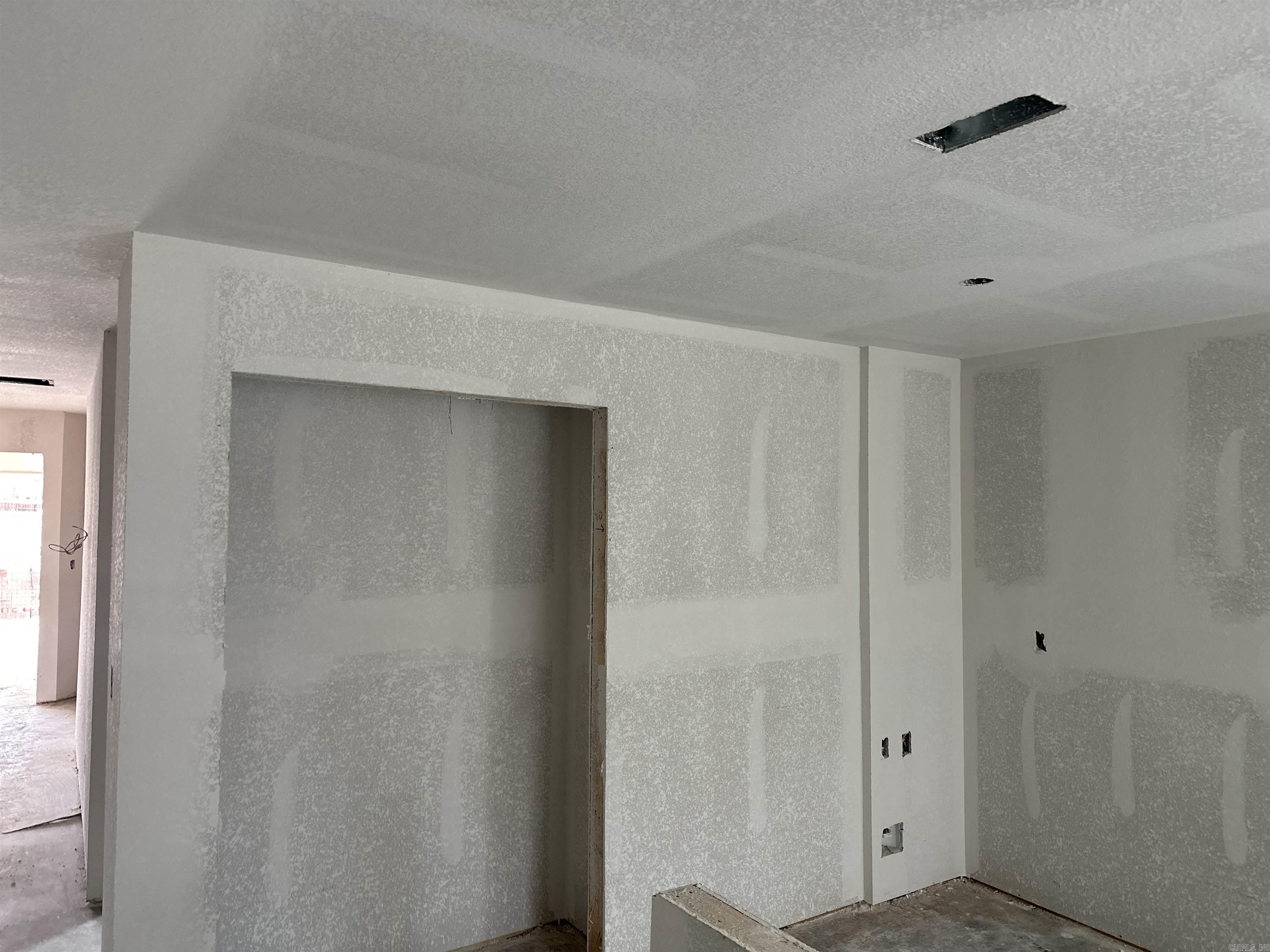 COUNTRY CLUB OF ARK THE - Residential