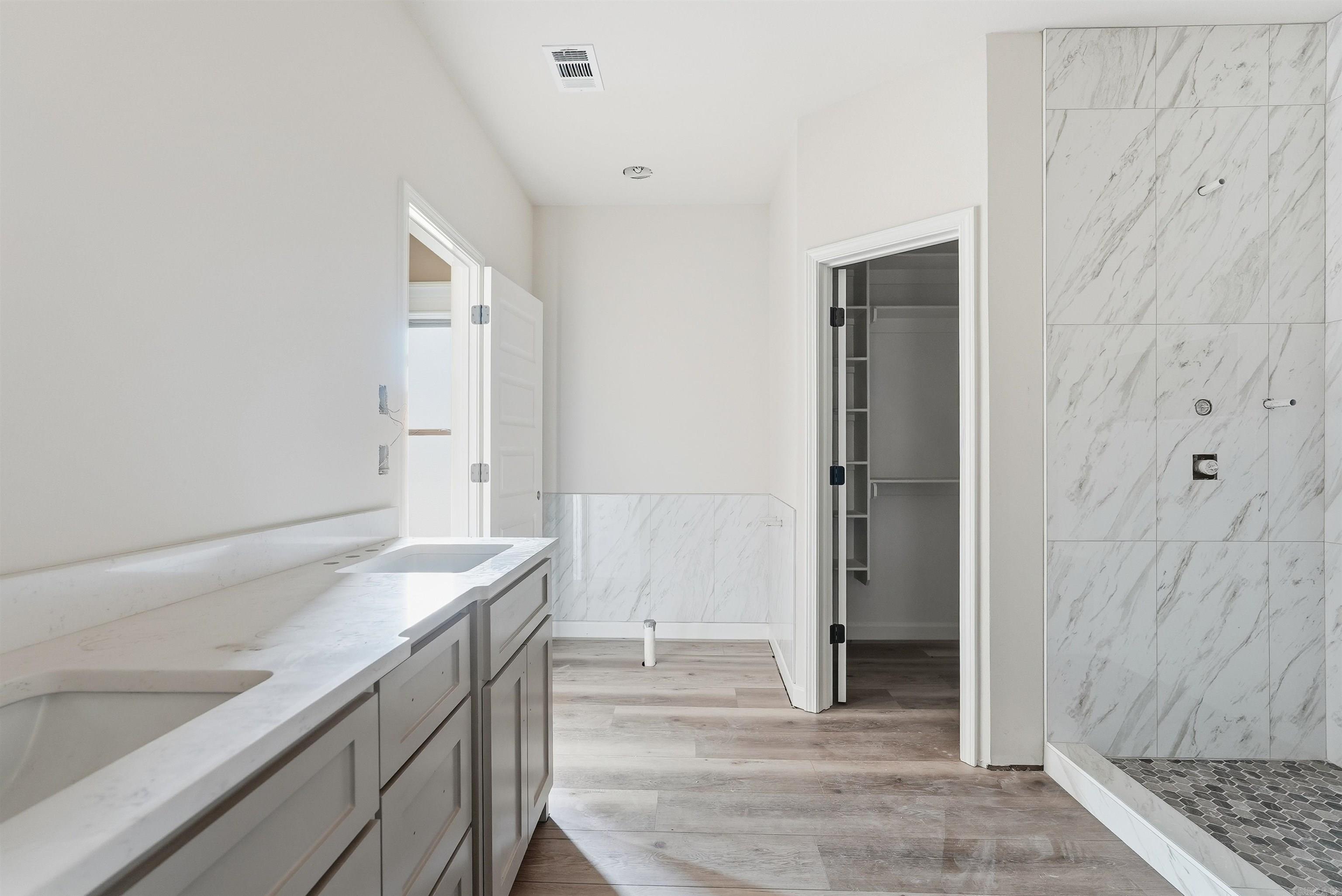 Parkwood Meadows - Residential