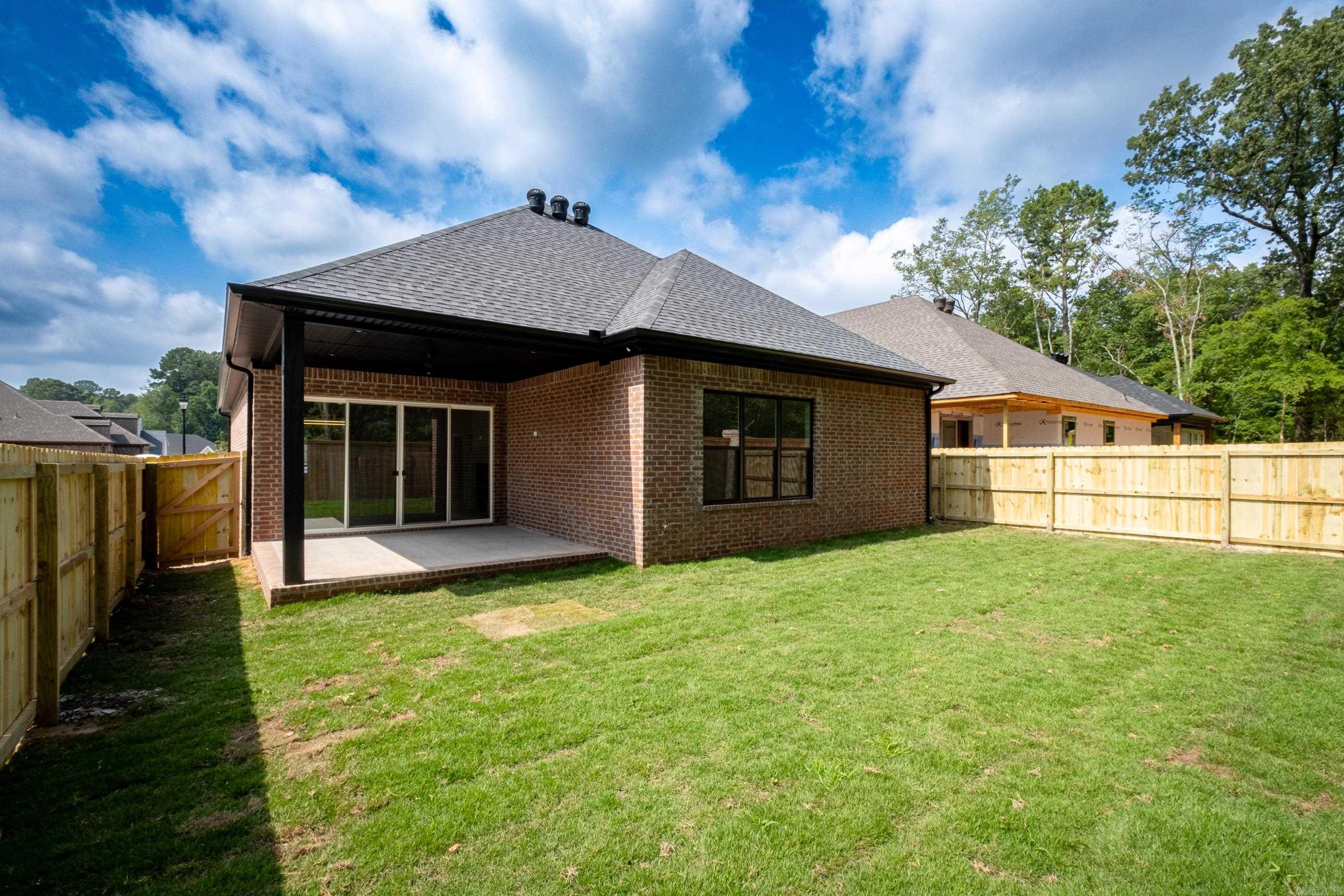 WOODLANDS PARK SUB - Residential