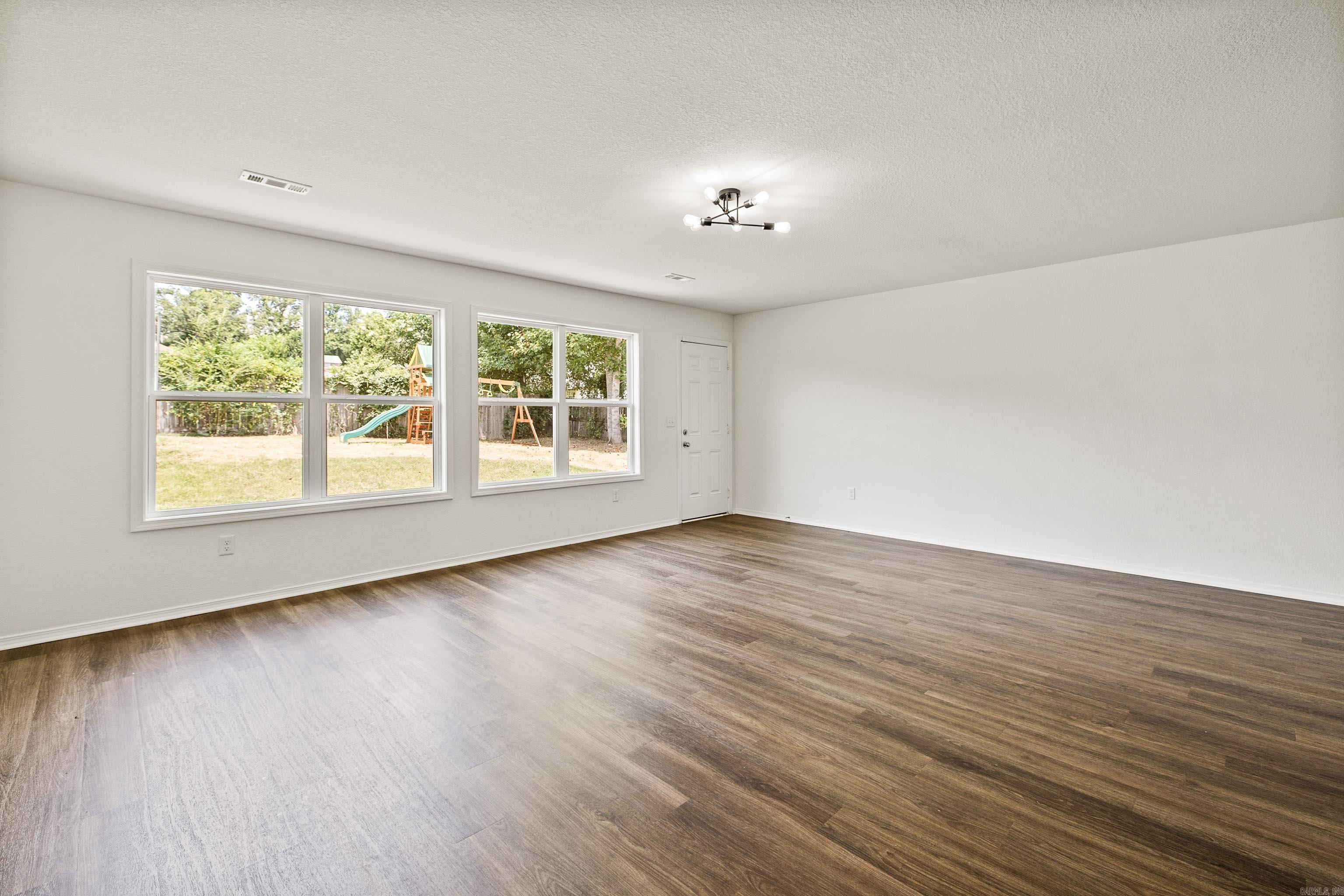 AUBURN HILLS - Residential