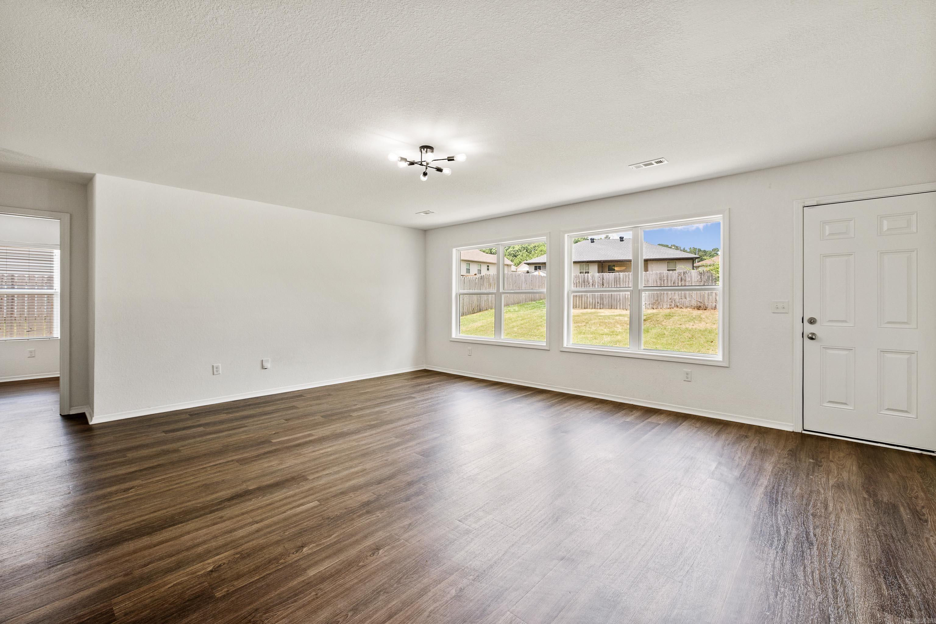 AUBURN HILLS - Residential