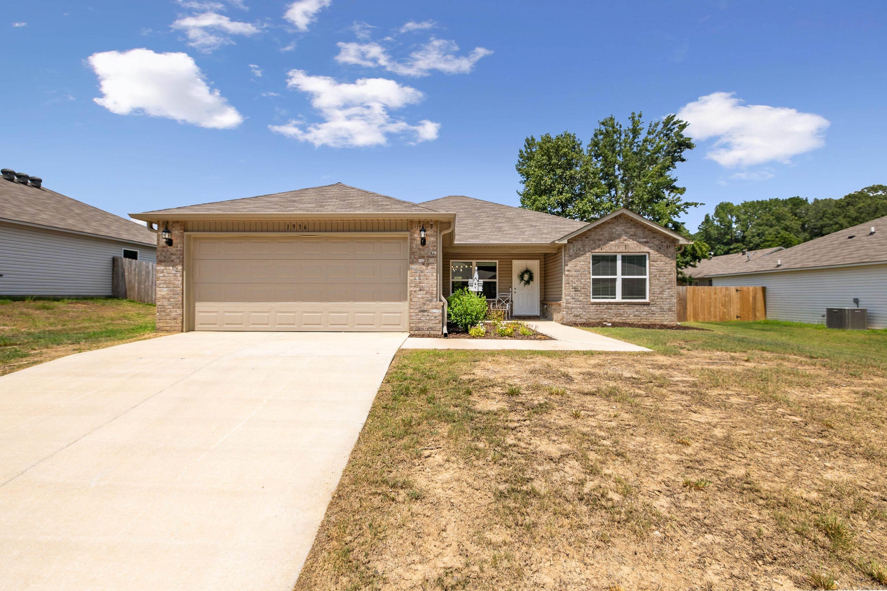 AUBURN HILLS - Residential