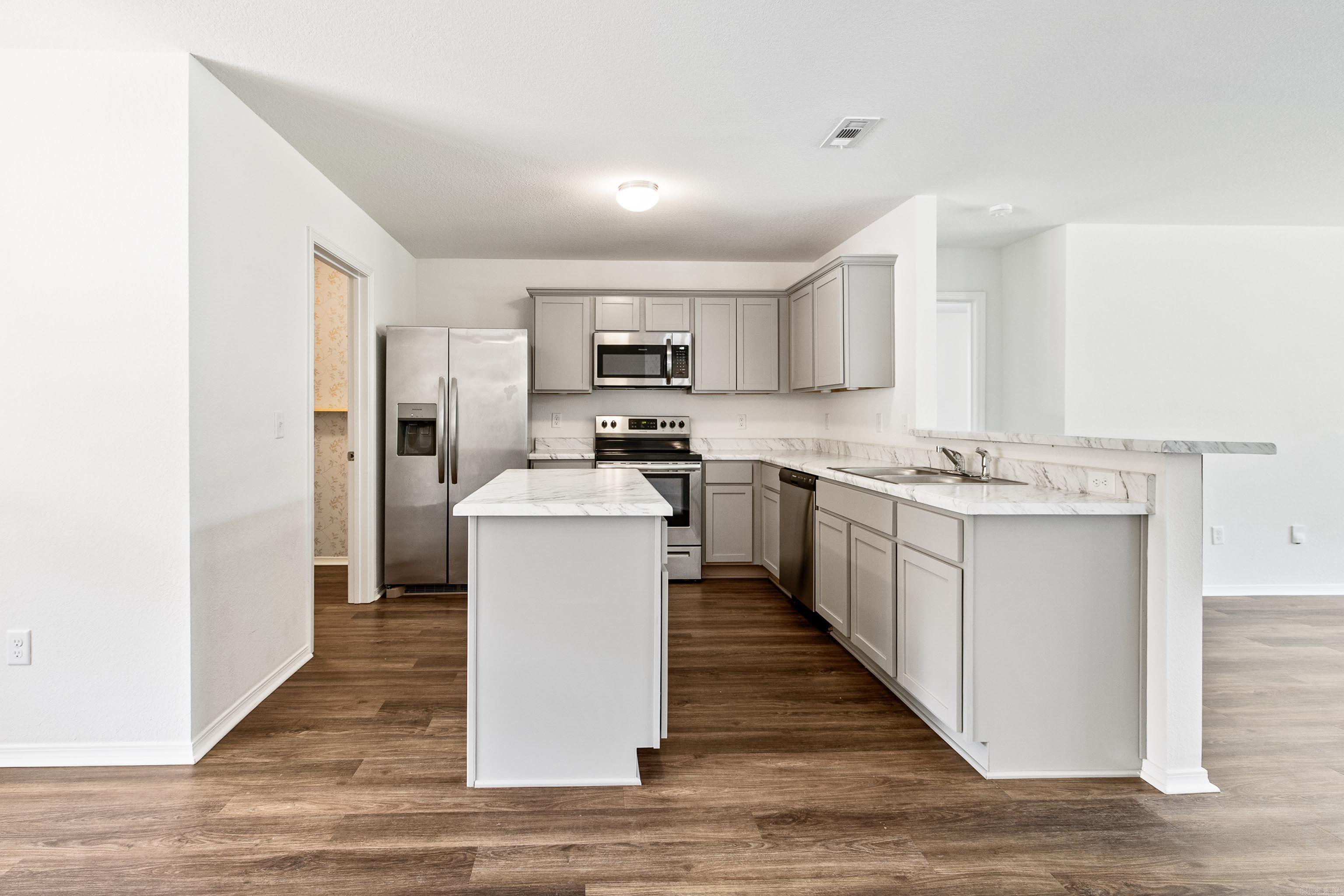 AUBURN HILLS - Residential