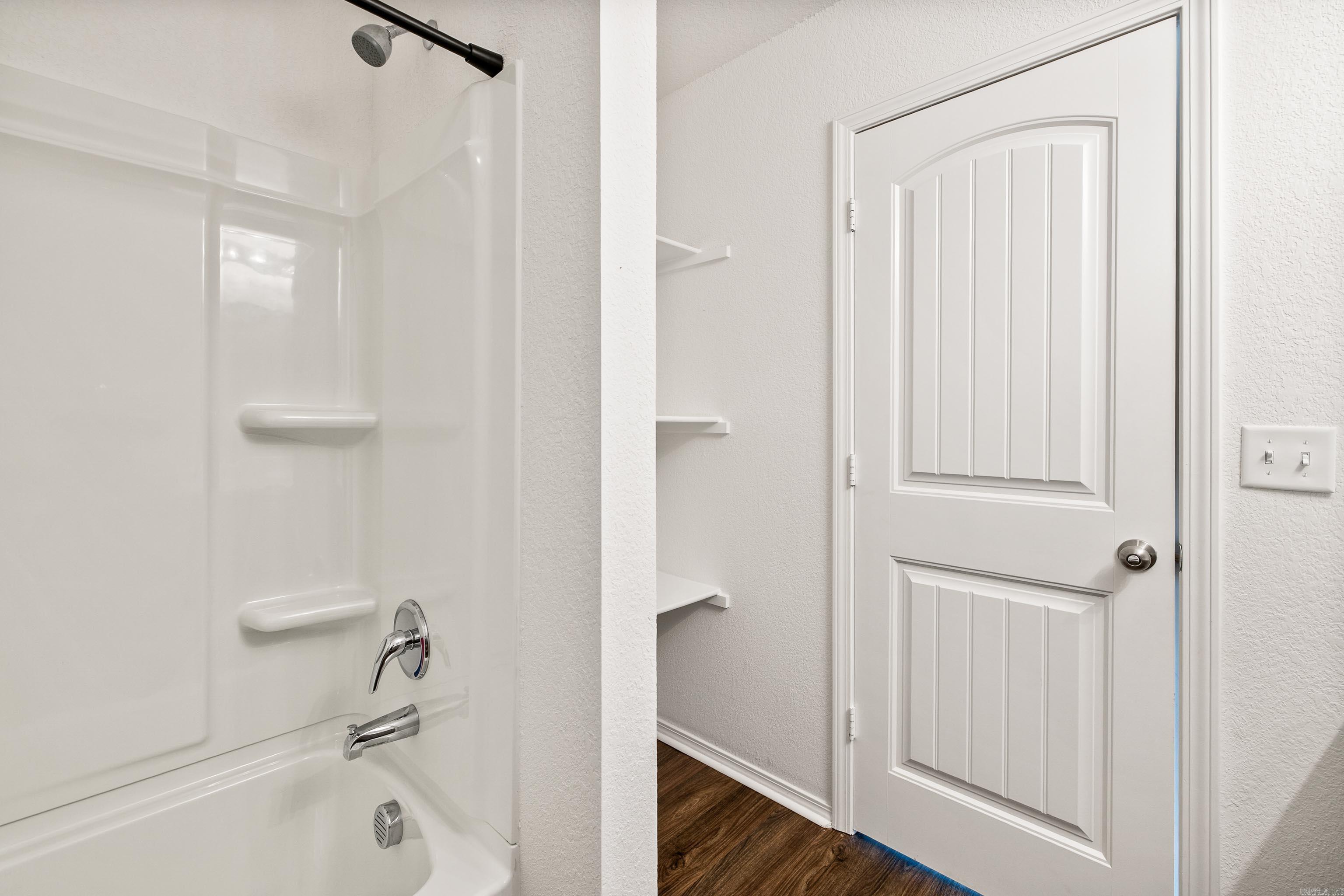 AUBURN HILLS - Residential