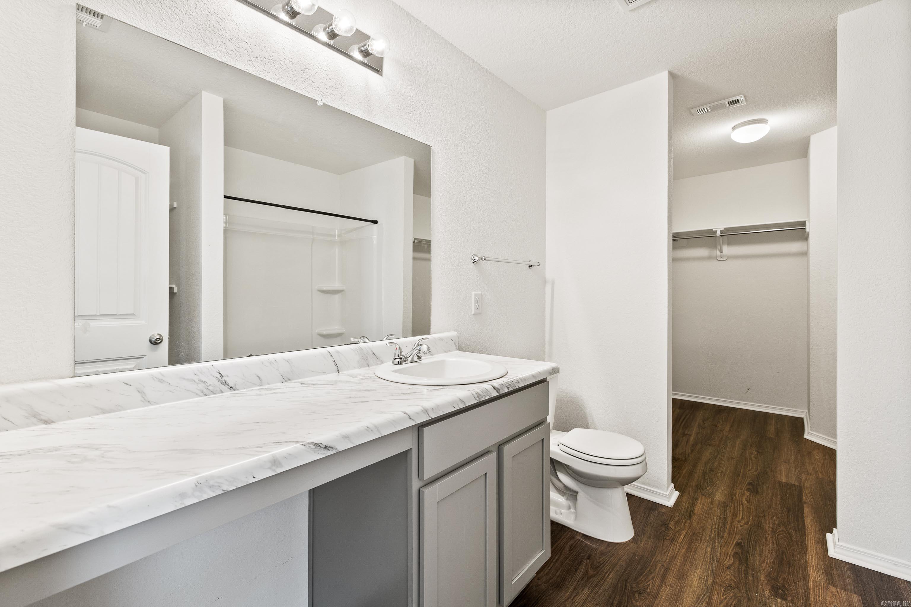 AUBURN HILLS - Residential