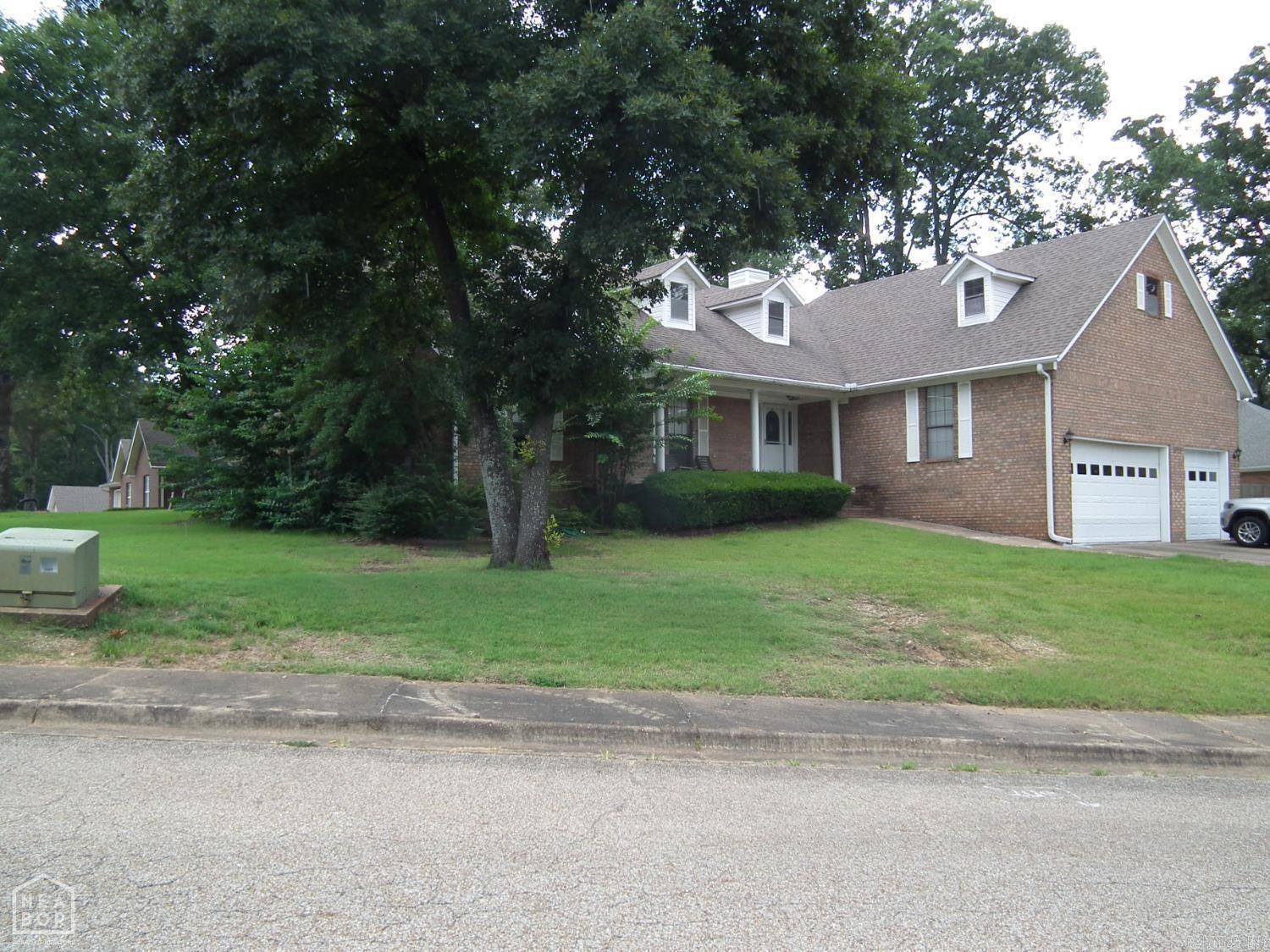 NEW TO THE MARKET. Spacious three-bedroom home with bonus room, large office and 2.5 baths sitting on a large corner lot. The backyard has a large patio and privacy fence. As you enter the front door be sure to check out the large office/sitting room. Continue to the spacious living area with a gas fireplace to greet you on those cold days. To the left of the entry are the bedrooms, bonus room and baths. Need cover for three cars? This home features a large three car garage.