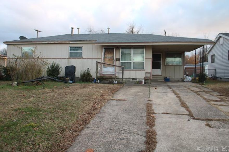 Fixer Upper- No Disclosure. To Be sold as is. Agents please review all remarks including confidential remarks and docs online.  ALL OFFERS INCLUDE IN SECTION 30:  Pursuant to section 28 of the Real Estate Purchase Addendum, this document is subject to all terms as set forth in the Real Estate Purchase addendum. If the foreclosure deed has not been recorded by the closing date, buyer may terminate the contract and earnest money will be refunded to buyer.  & Buyer to be responsible for turning on any utilities required for inspection/appraisal.  Subject to 3-5 day first look period. Seller will negotiate offers after this period expires. The seller does not accept blind offers or escalation clauses. Please confirm in contract that buyer has personally viewed property prior to submitting any offer.