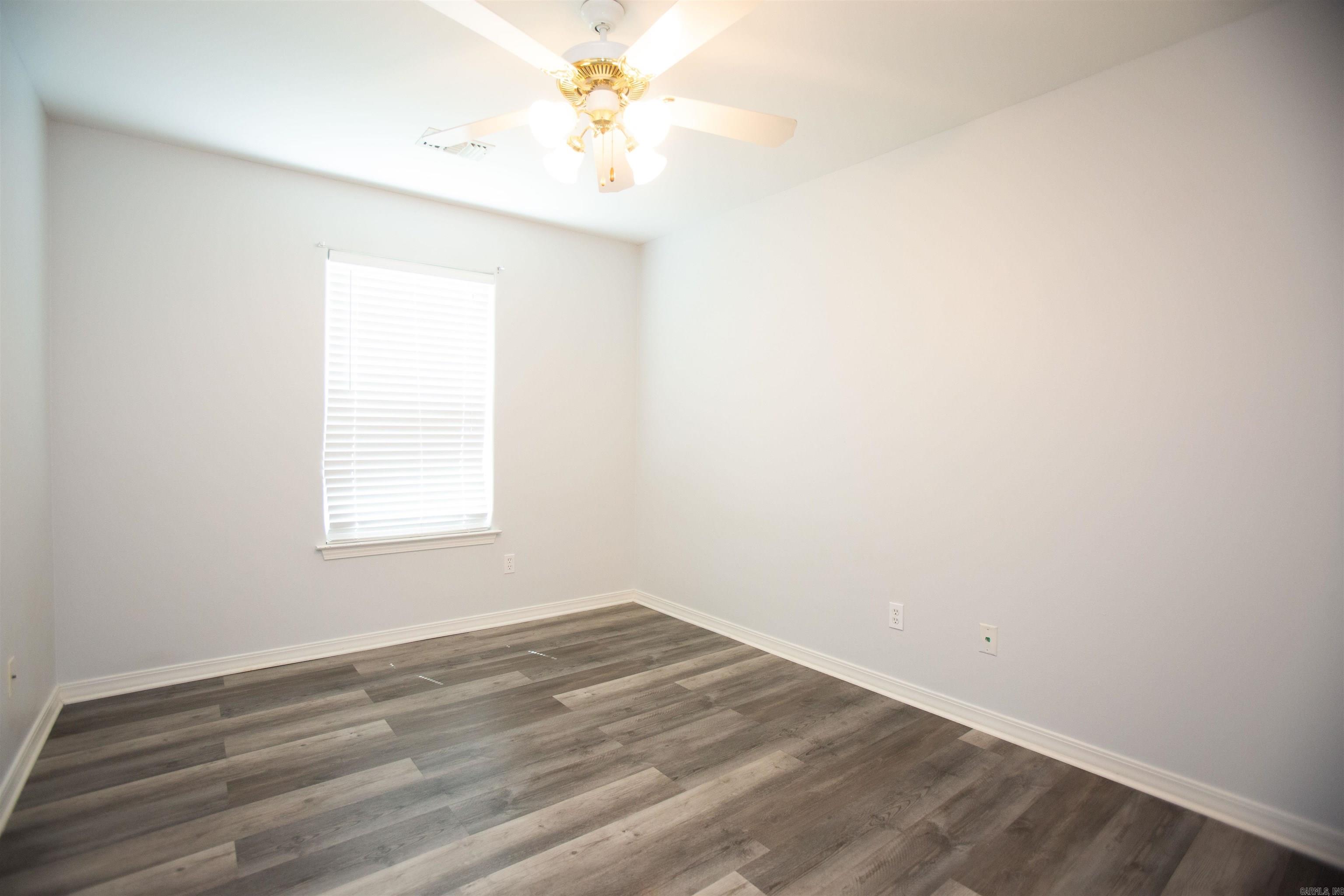 Lone Oak Acres - Residential Lease