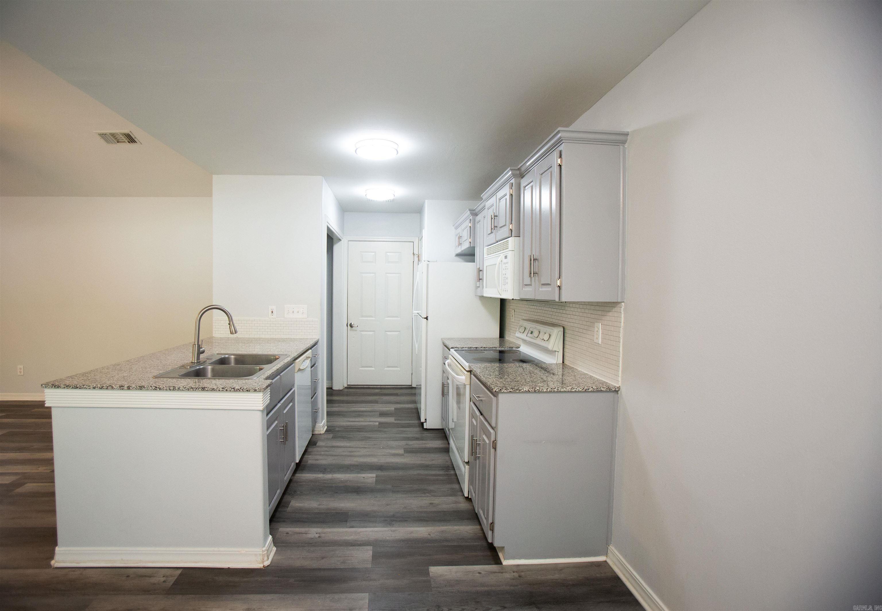 Lone Oak Acres - Residential Lease