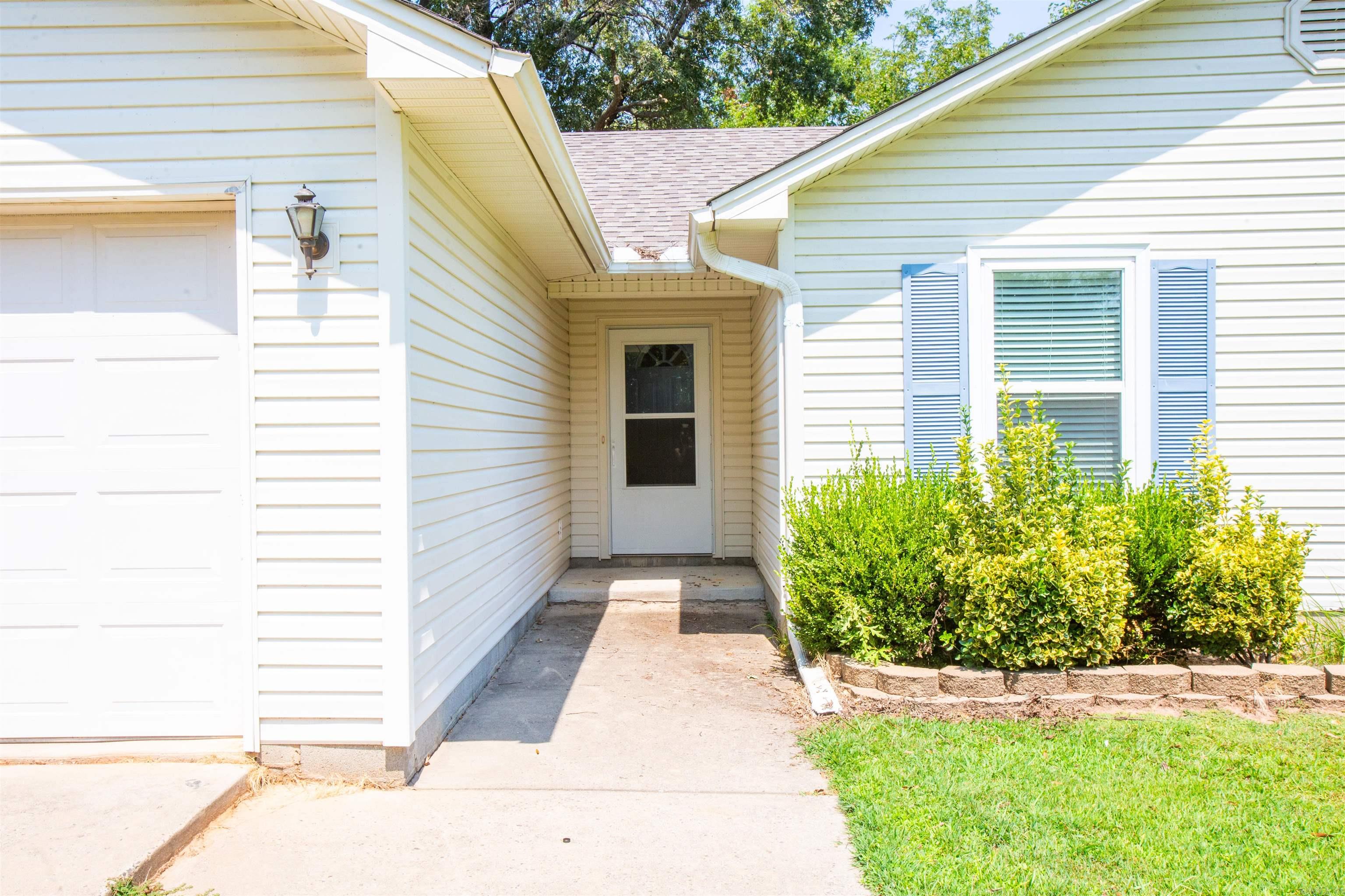 Lone Oak Acres - Residential Lease