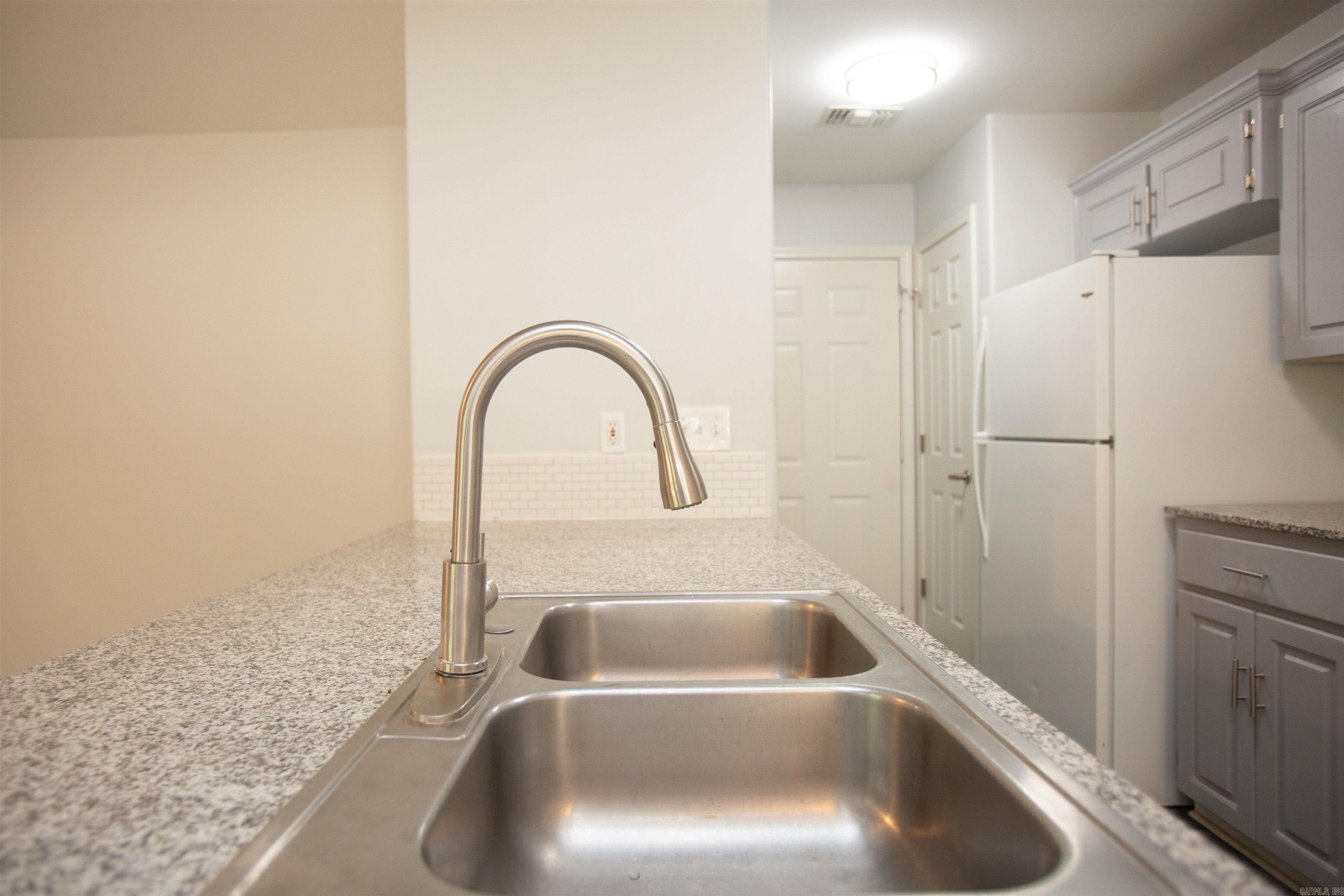 Lone Oak Acres - Residential Lease