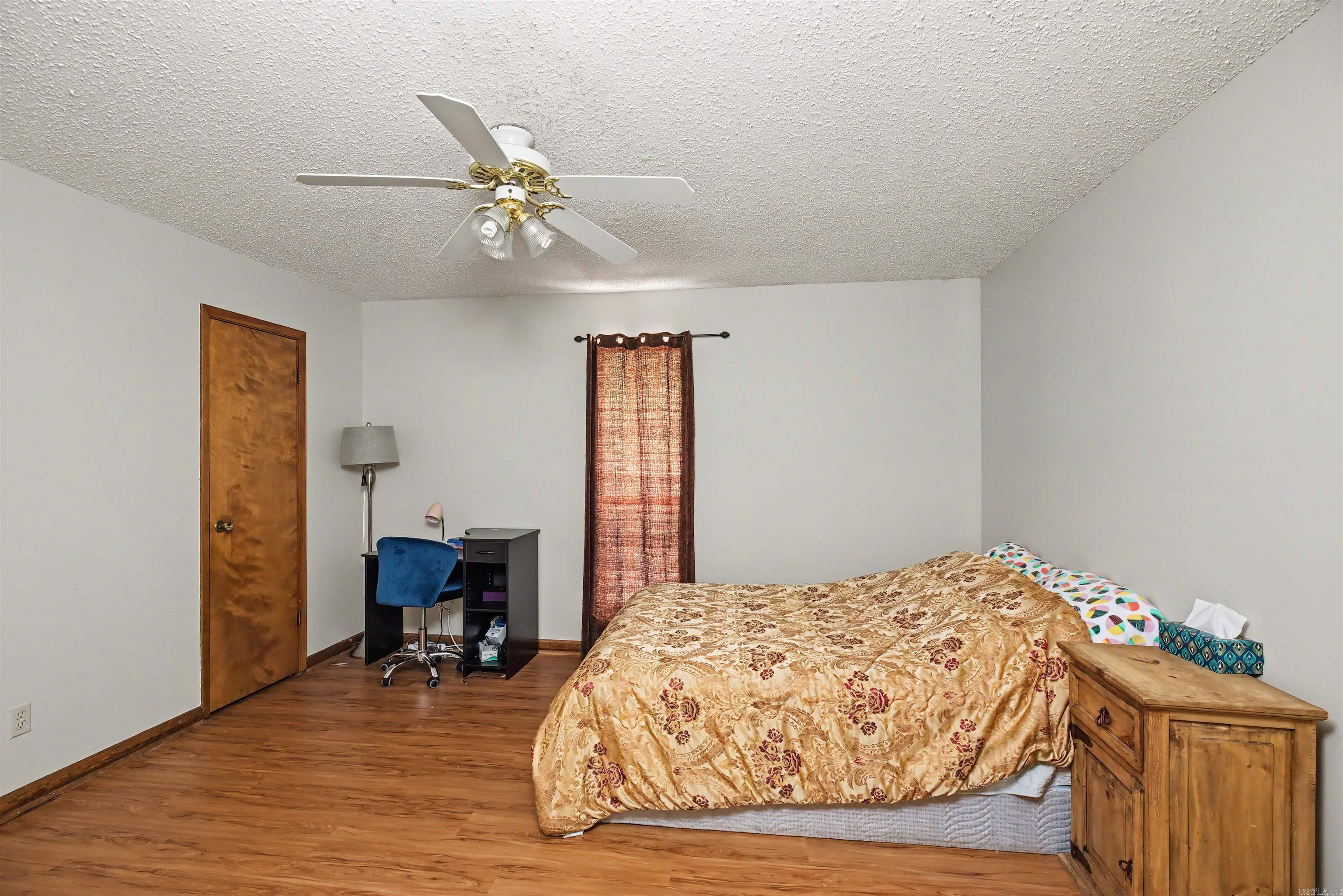 COUNTRY VILLAGE ESTATES - Residential