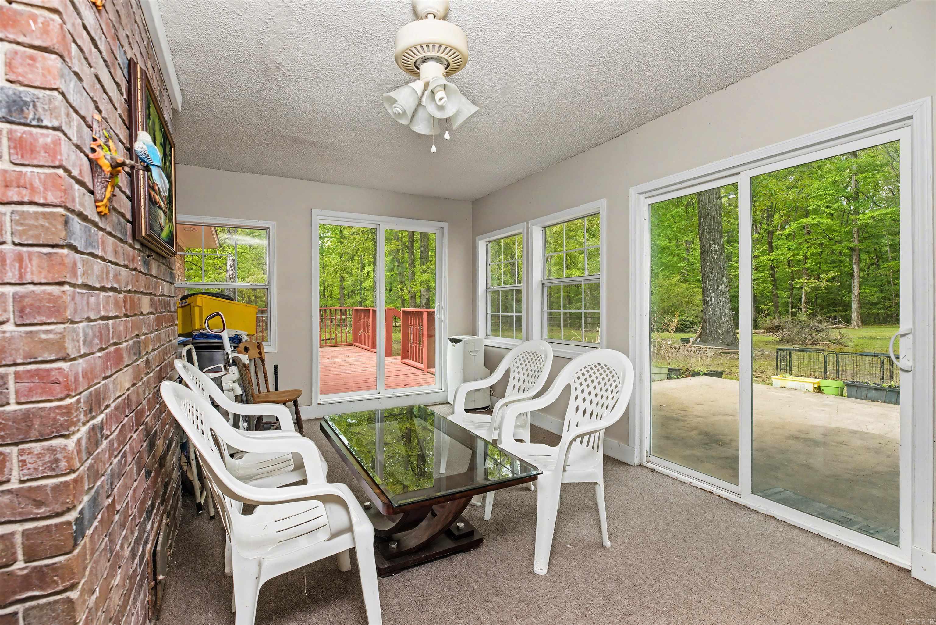 COUNTRY VILLAGE ESTATES - Residential