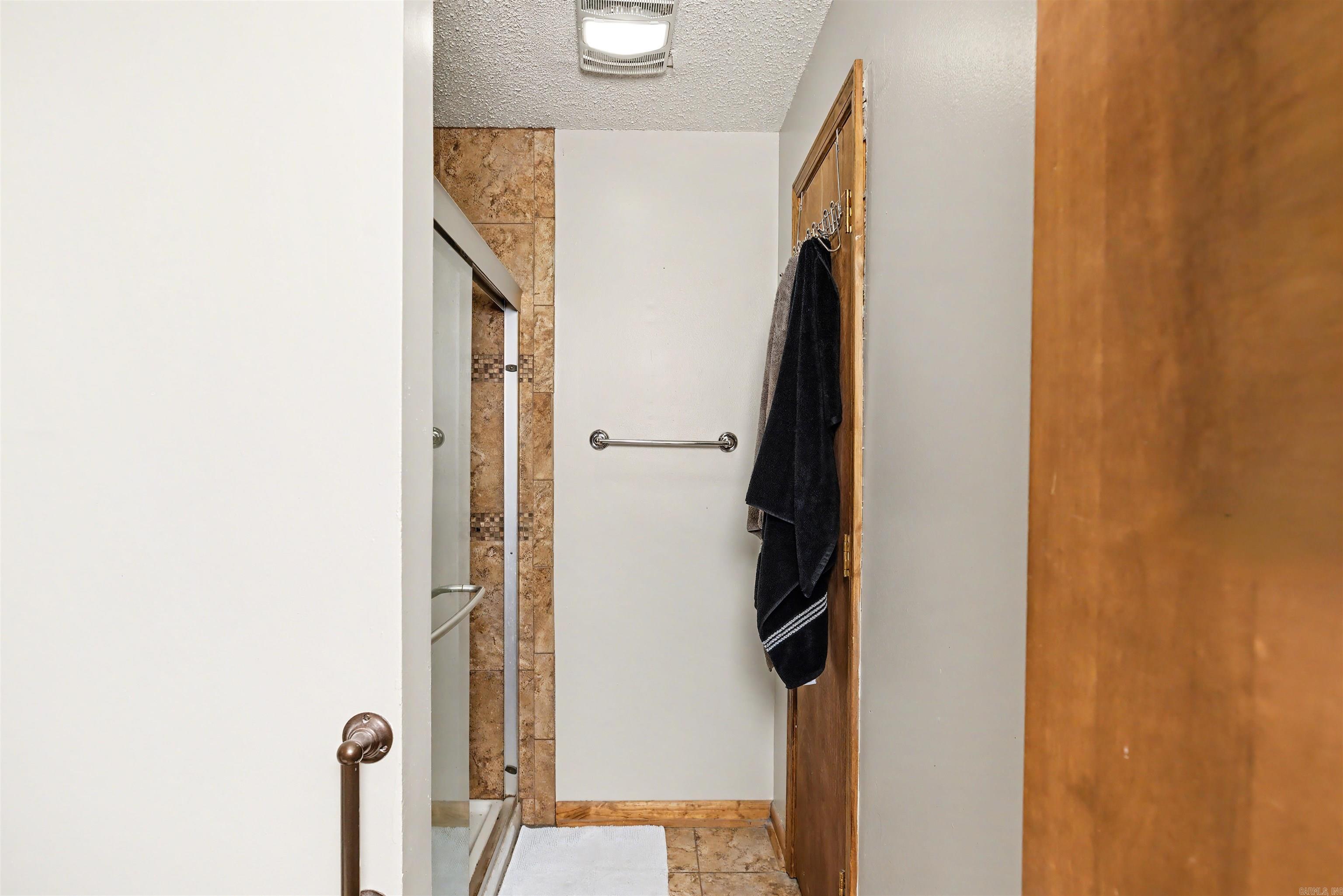 COUNTRY VILLAGE ESTATES - Residential