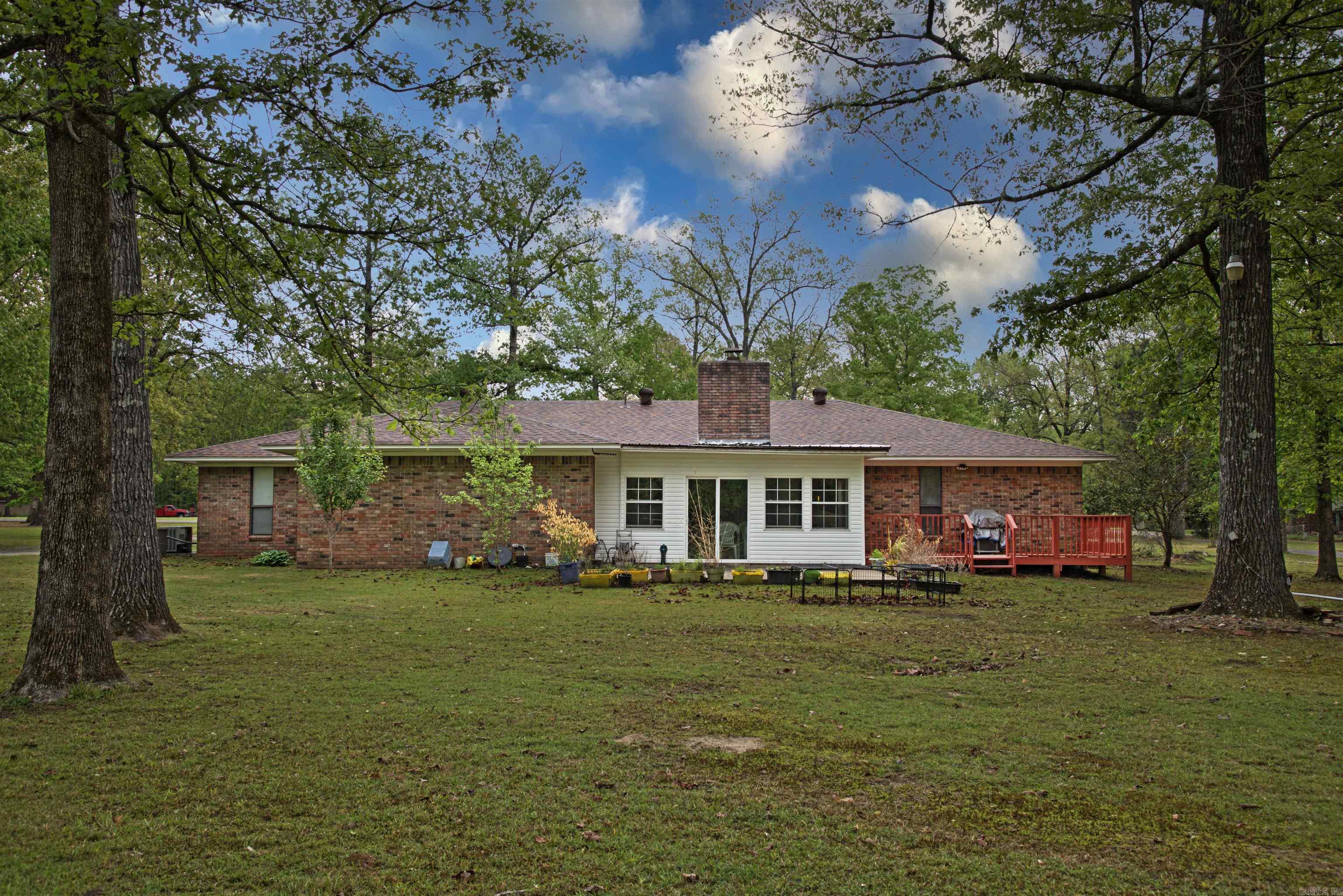 COUNTRY VILLAGE ESTATES - Residential