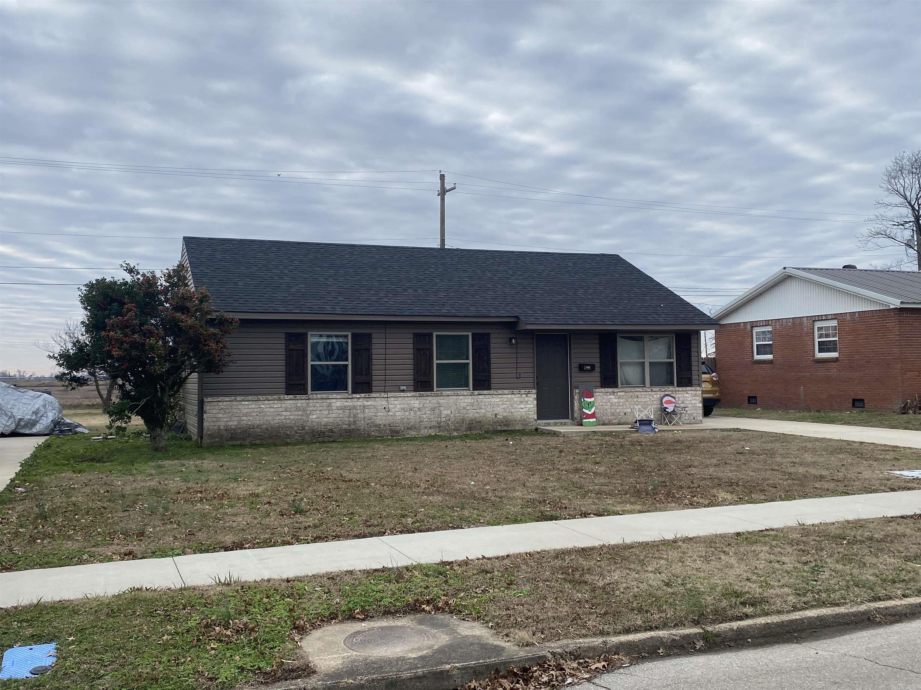 Sims 1st - Residential