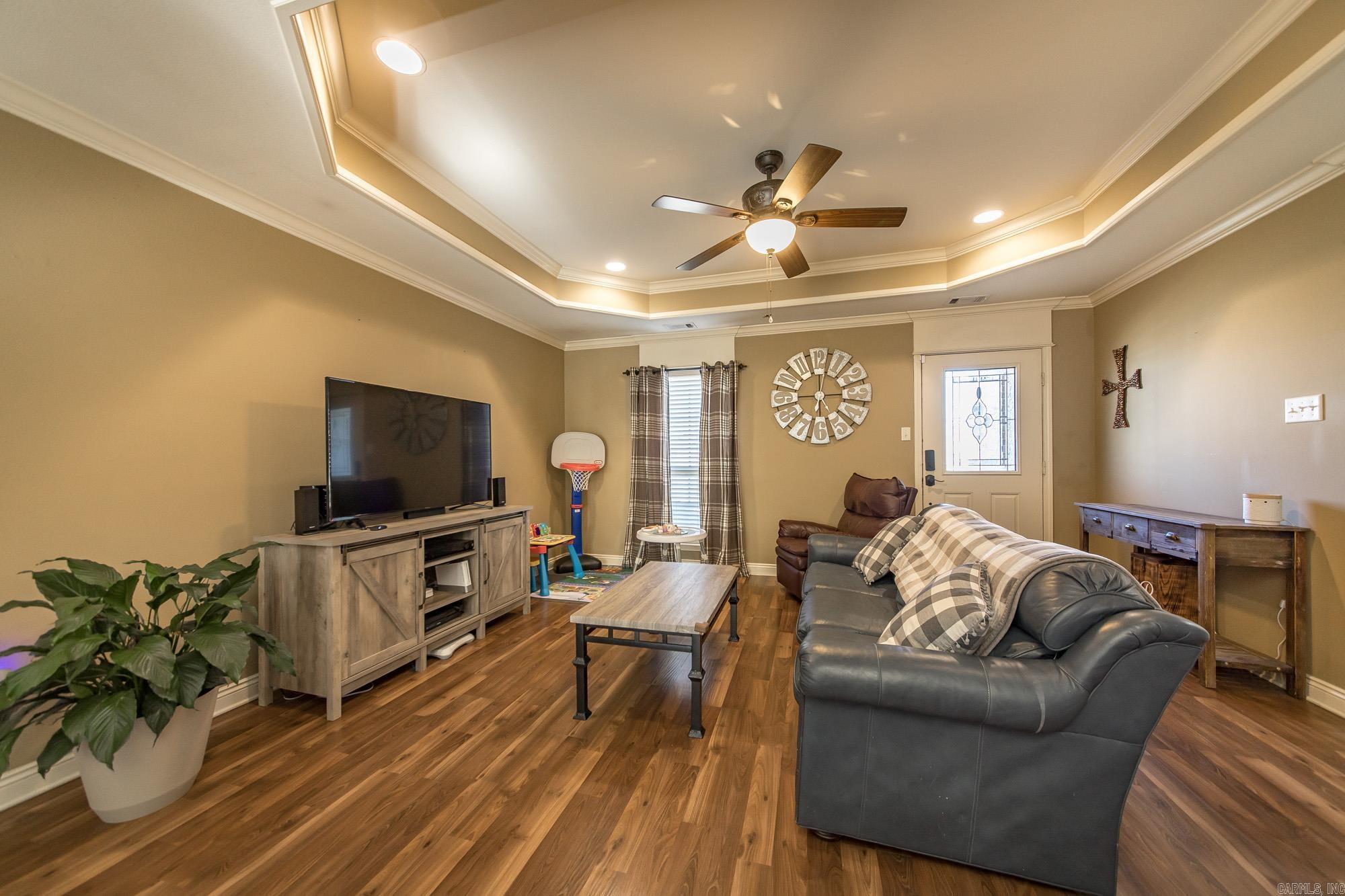 TWIN LAKES PLANNED - Residential