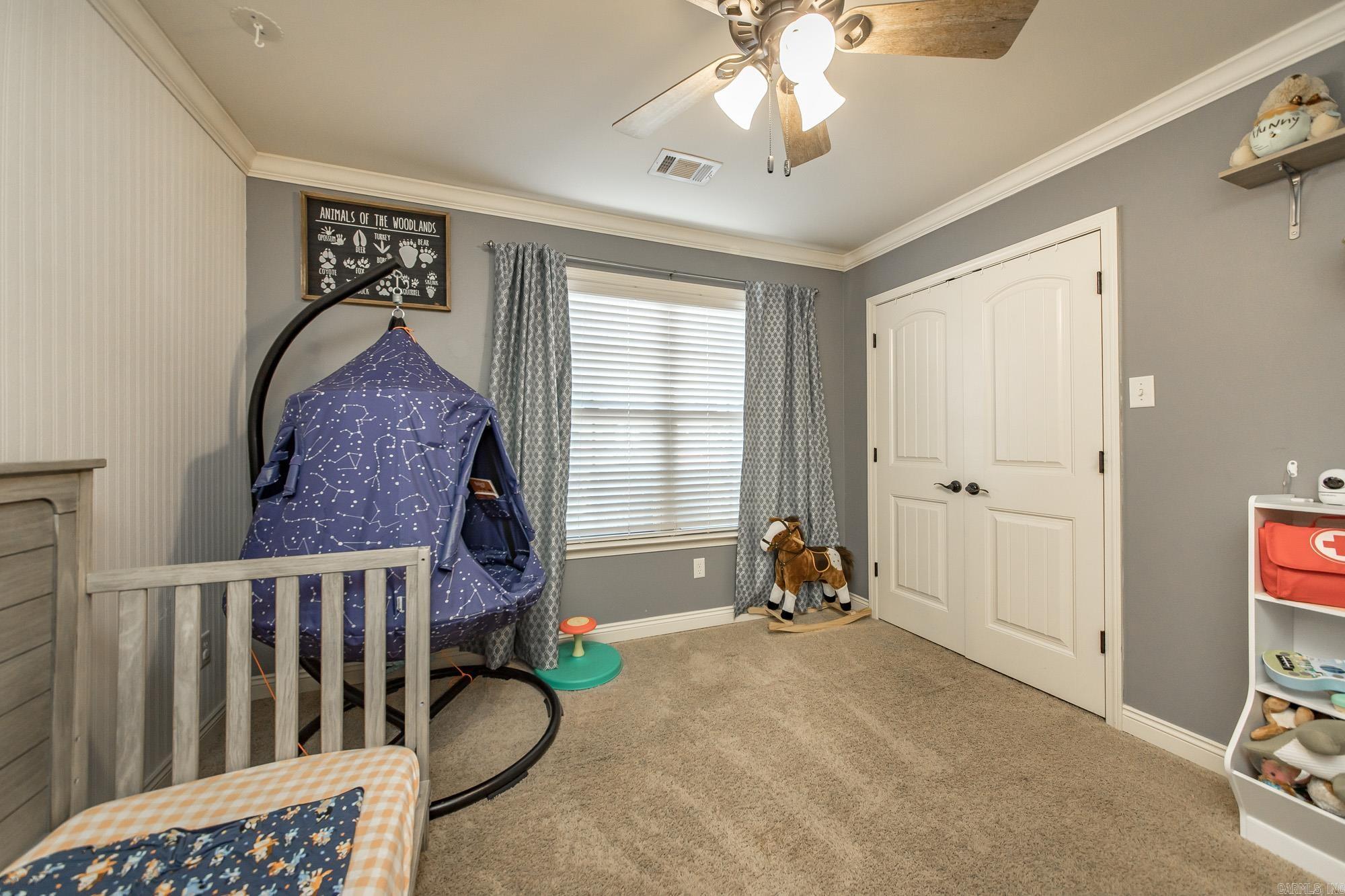 TWIN LAKES PLANNED - Residential