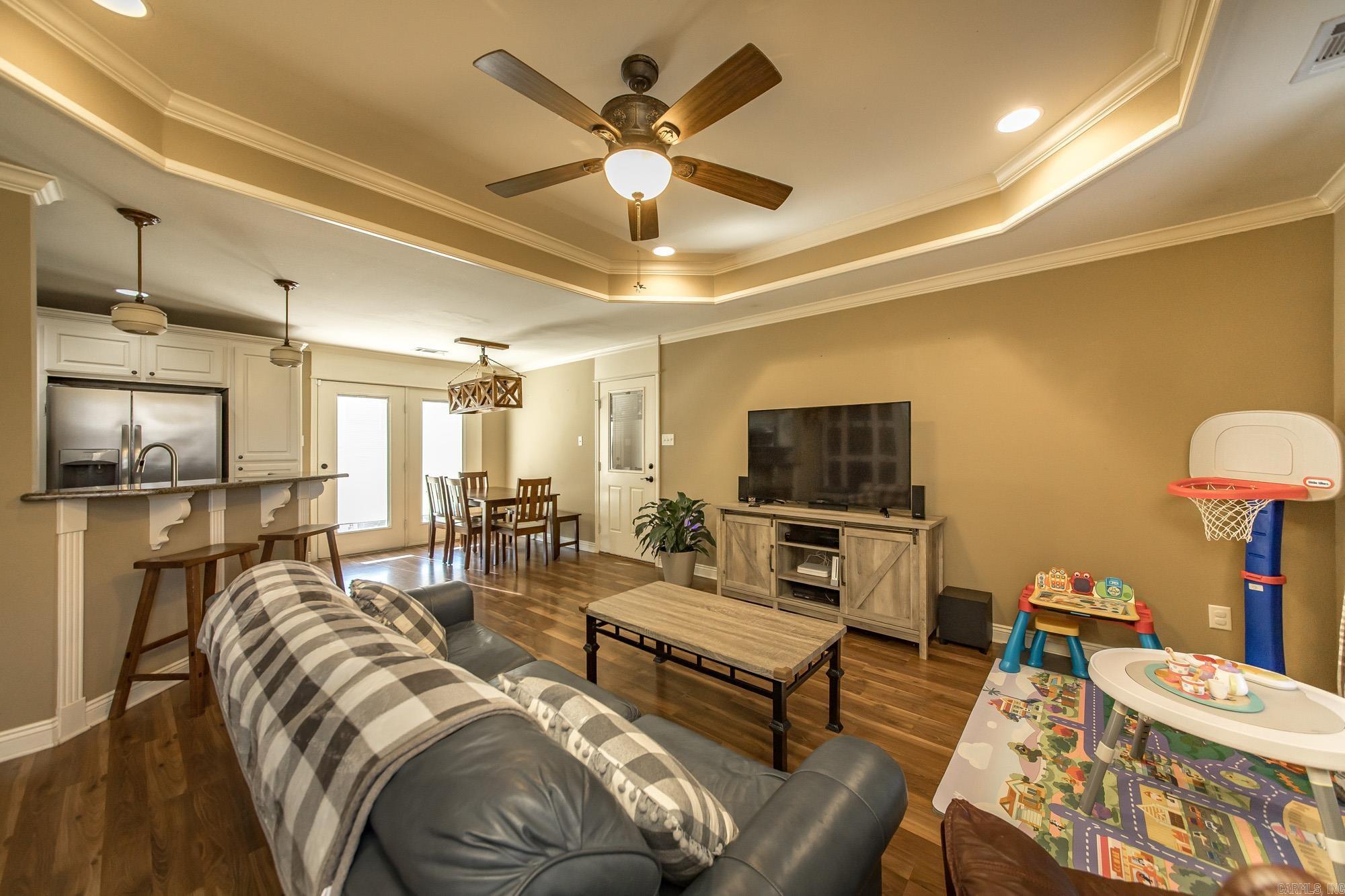 TWIN LAKES PLANNED - Residential