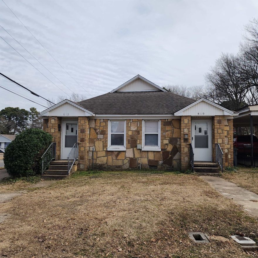 Cash flowing duplex in the heart of Searcy! This high traffic corner of Moore & N Main will keep the property occupied with just a "For Rent" sign. Both sides are designed the same but are a flip floorplan. One central HVAC unit replaced in 2020. They both have a stove & a refrigerator. Tenants pay all utilities & all are split from each other.