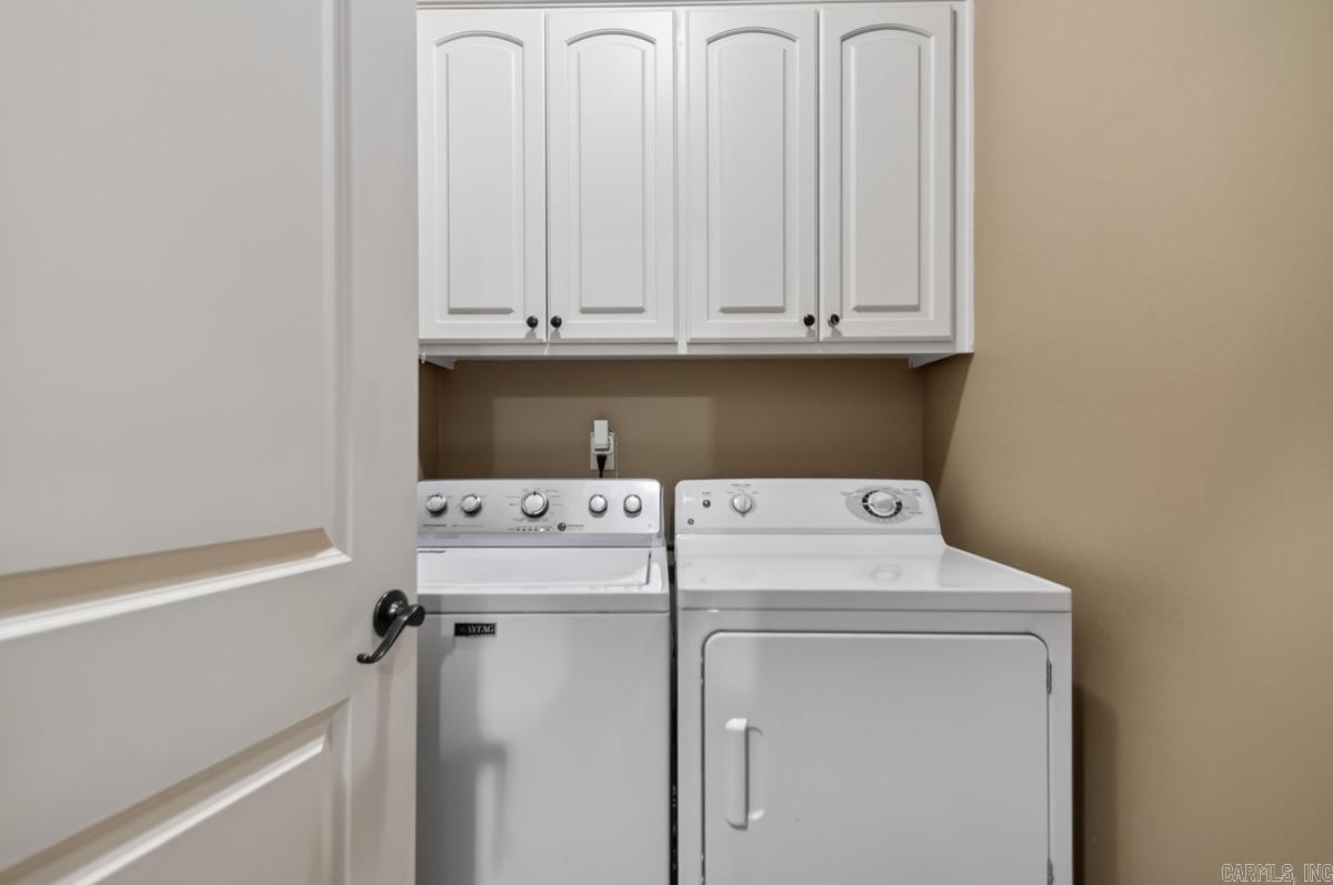 MILLERS CROSSING - Residential