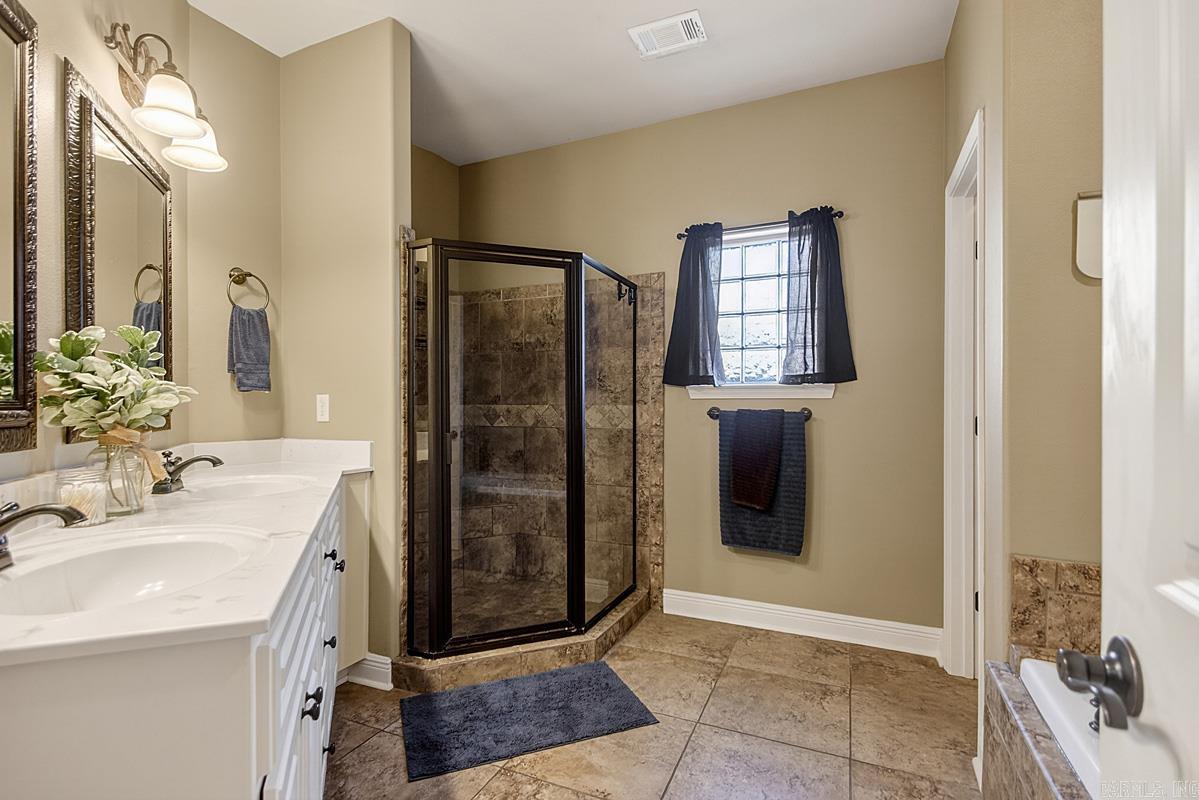 MILLERS CROSSING - Residential