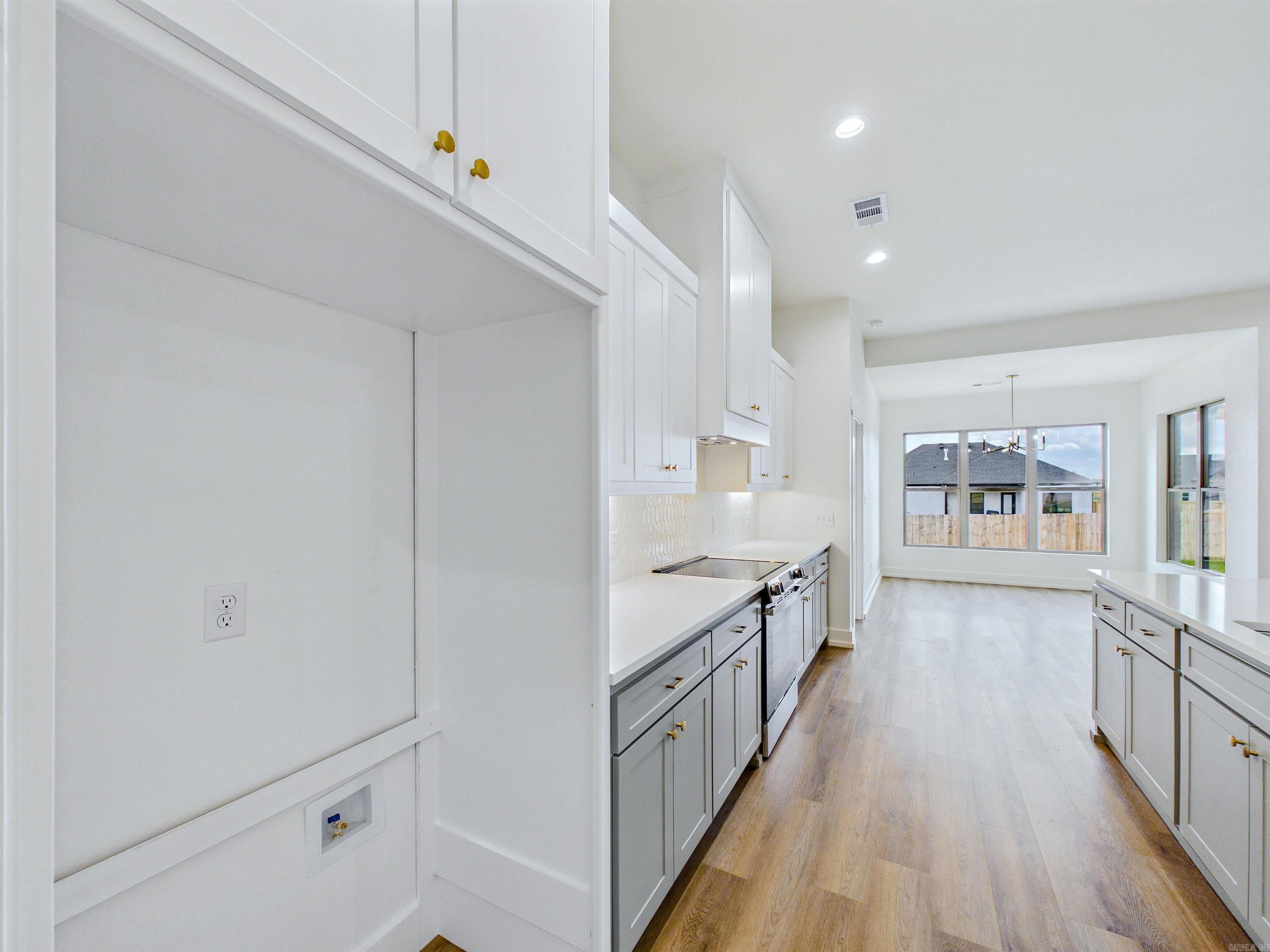 RIDGE VIEW - Residential