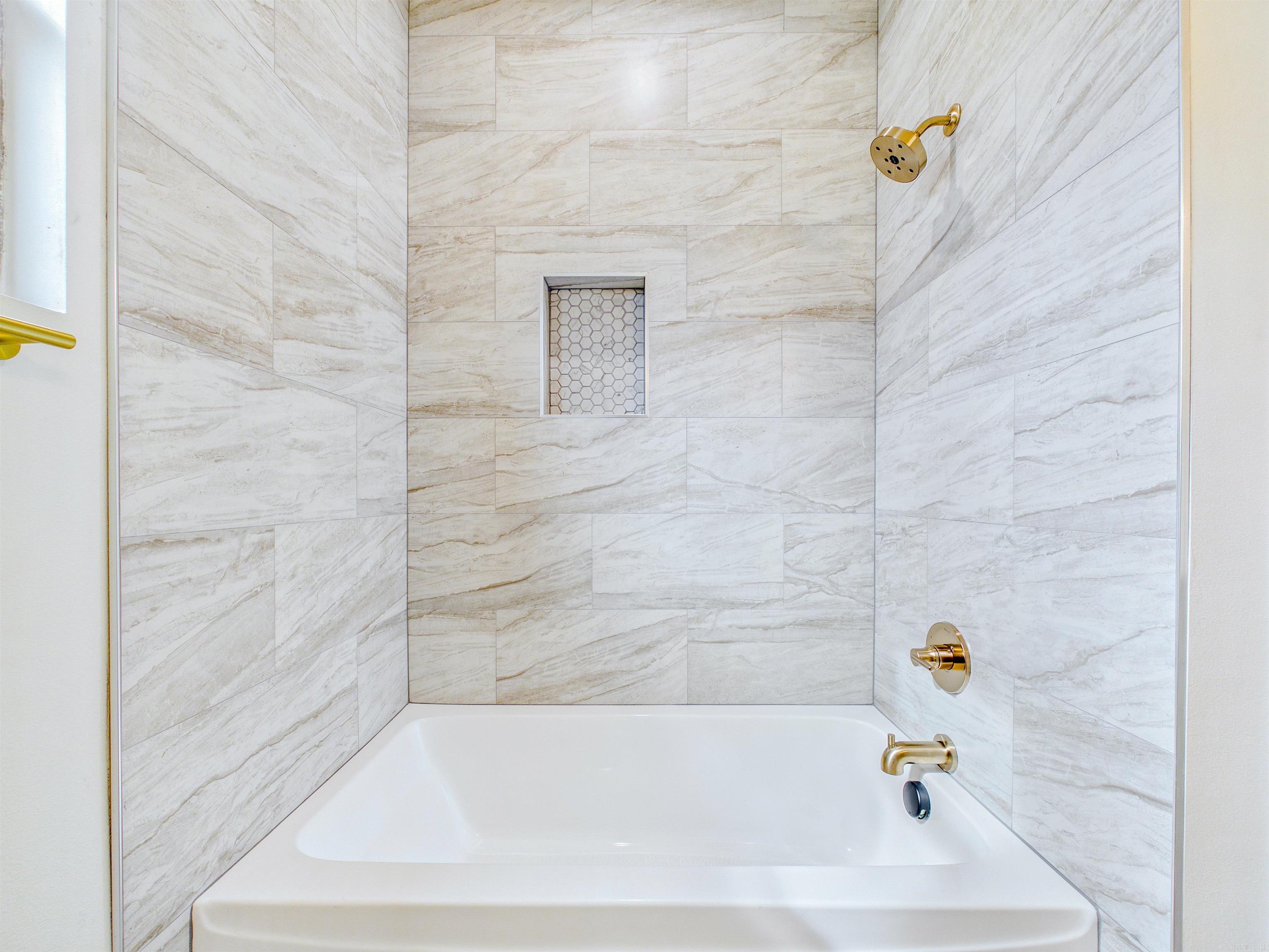 RIDGE VIEW - Residential