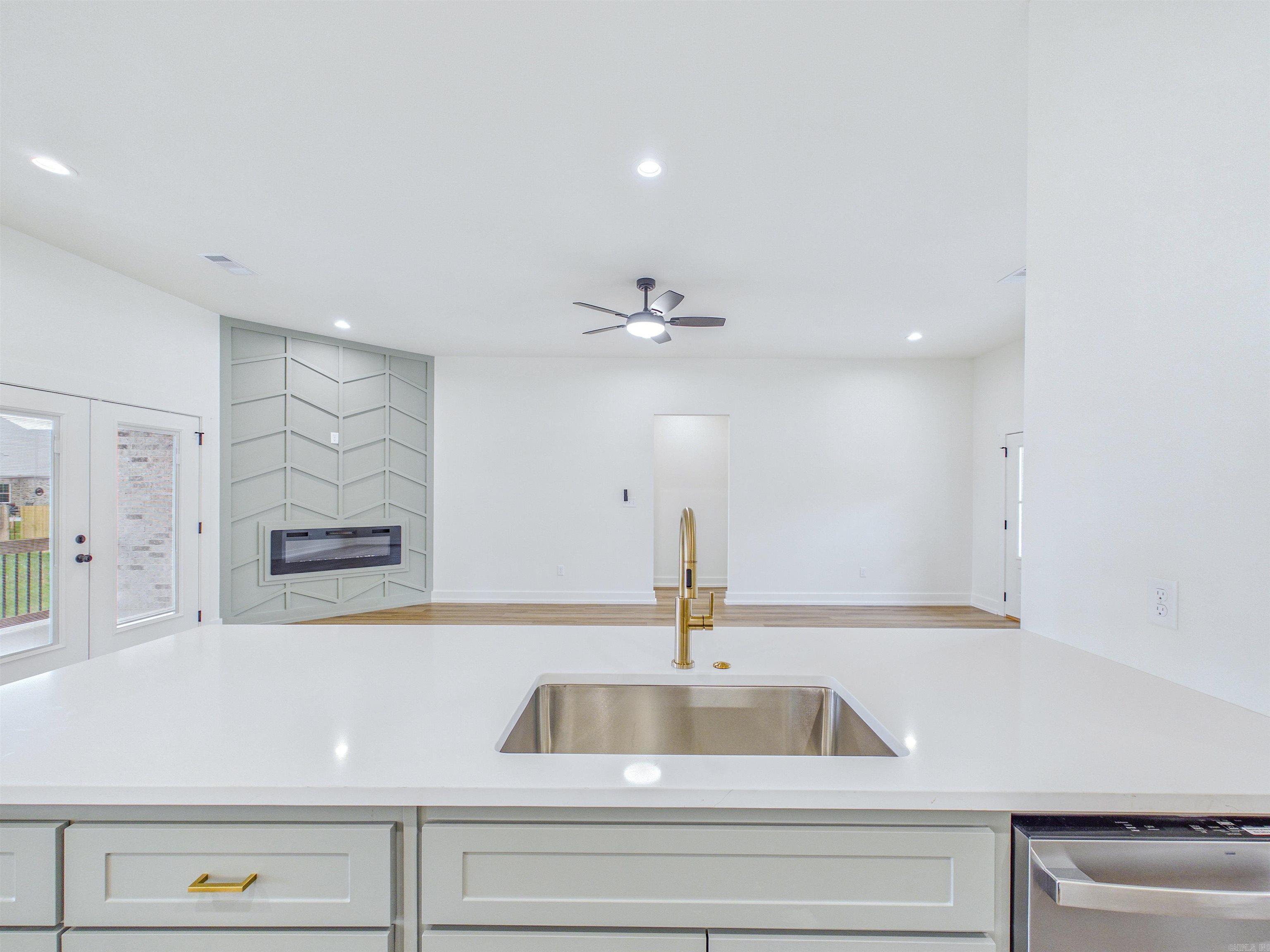 RIDGE VIEW - Residential