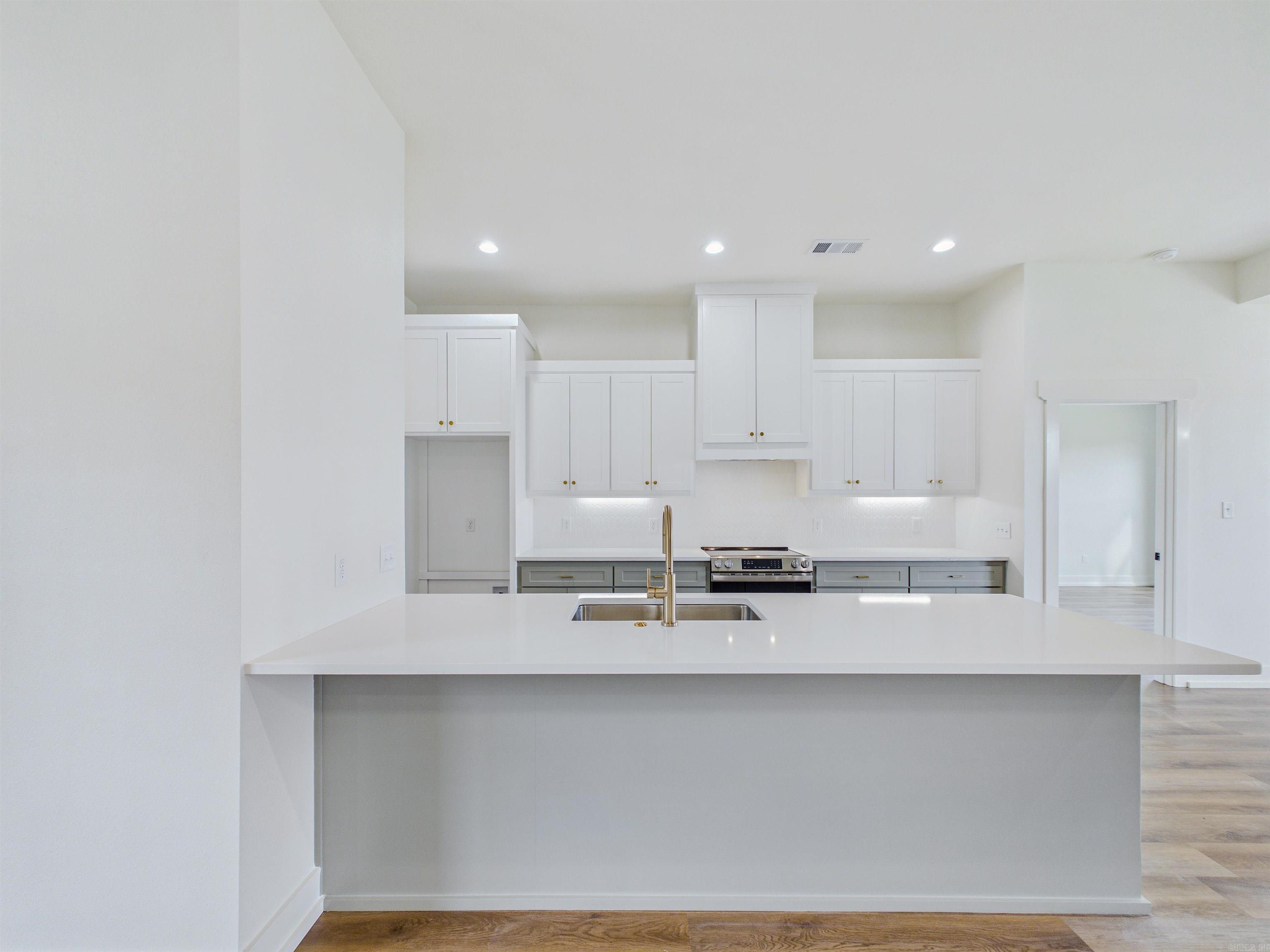 RIDGE VIEW - Residential