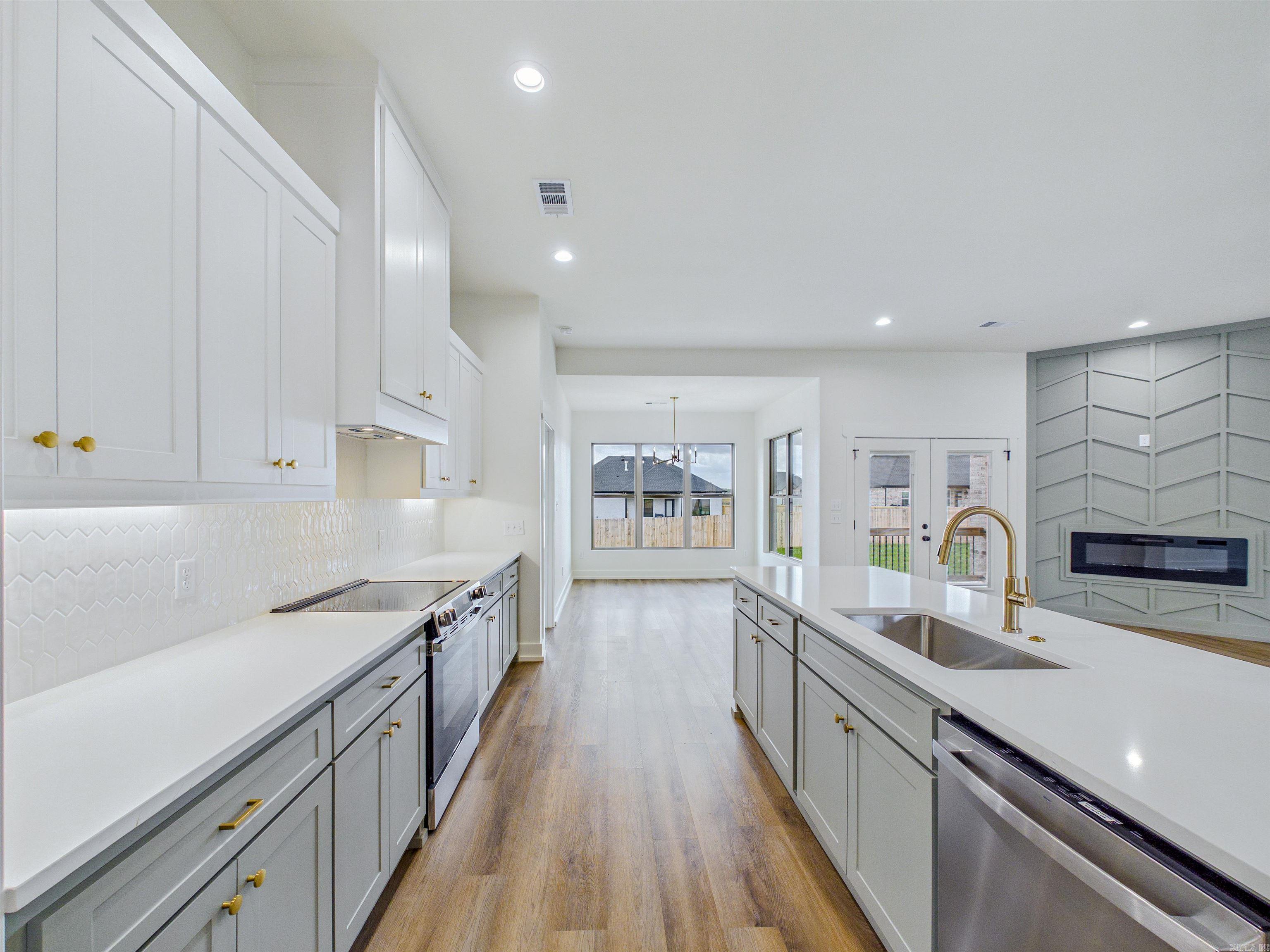 RIDGE VIEW - Residential