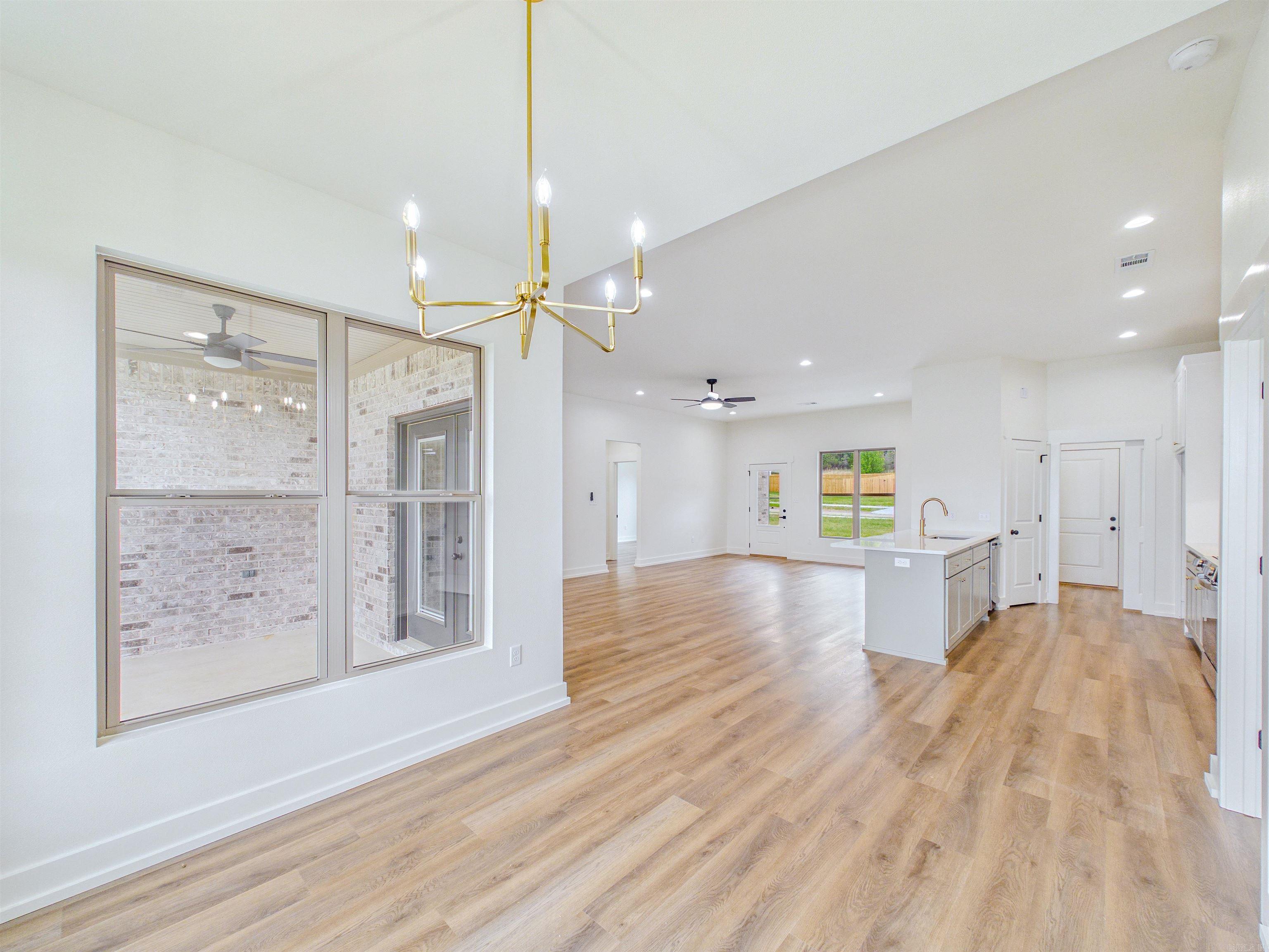 RIDGE VIEW - Residential