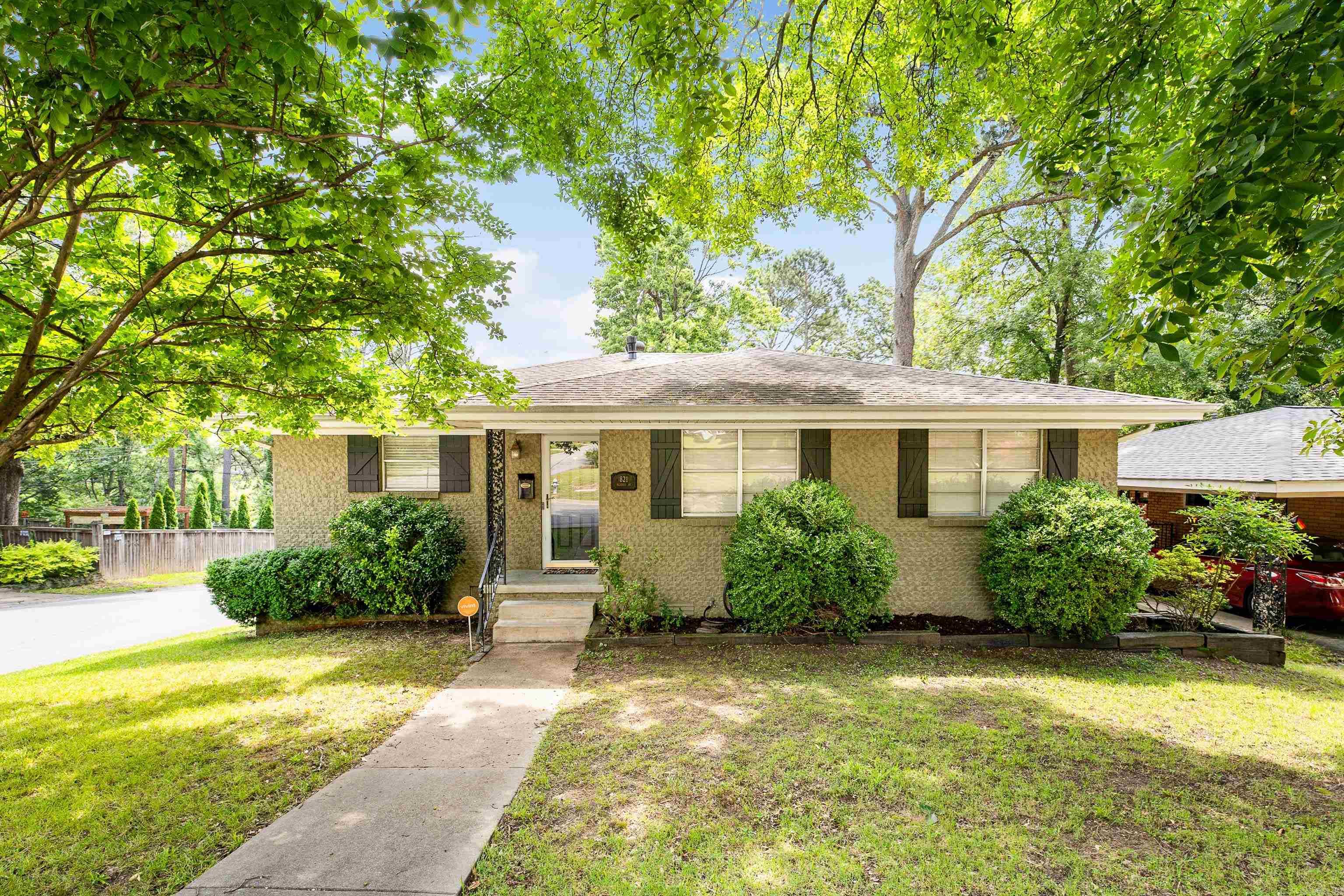 MOTIVATED SELLER! Welcome to 1792 sqft of well-maintained living space in one of Little Rockās most convenient and established neighborhoods. This all-brick home is ideally positioned on a corner lot in Midtown, offering easy access to UAMS, St. Vincent, Park Plaza Mall, War Memorial Park, and more. The main level features 3 spacious bedrooms and 2 full bathrooms, along with a bright and functional layout ideal for a variety of living needs. Natural light flows into the living and dining areas, and the kitchen offers, new appliances, lots of cabinet and counter space for everyday cooking or weekend hosting. Downstairs, a bonus room with its own half bath adds valuable flexibilityāperfect for a home office, recreation area, guest space, or additional storage. New HVAC & Furnace! An added bonus, this property includes a 2-car garage with a turnaround driveway, providing ease of access and additional off-street parking. The fully fenced backyard offers privacy and space to relax, garden, or enjoy outdoor activities. With solid construction, a versatile layout, and a prime location, this Midtown home presents an excellent opportunity for comfortable, centrally located living.