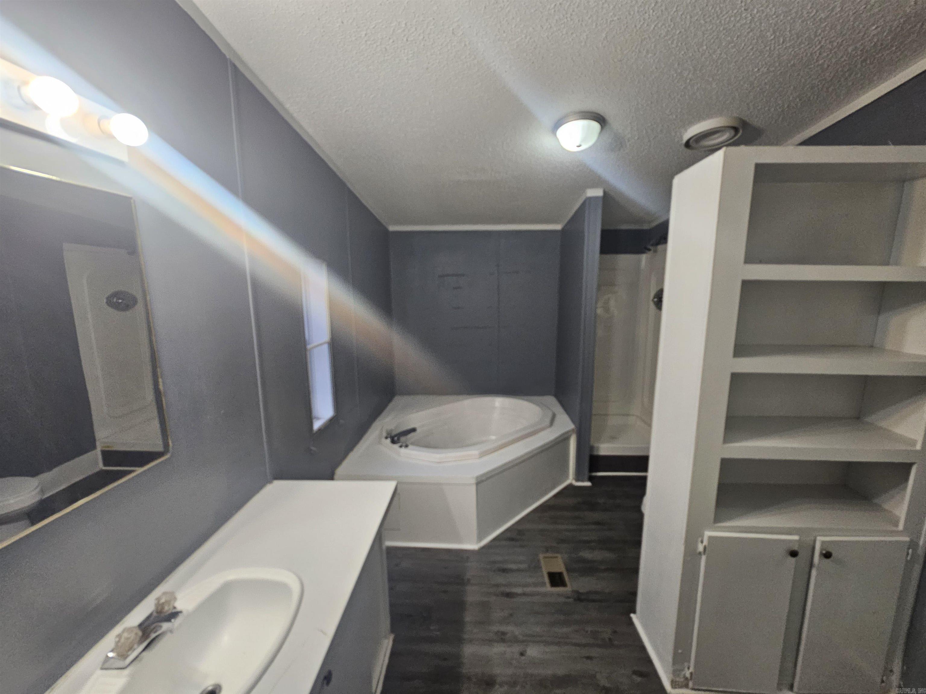 Bayou Meto Place - Residential Lease