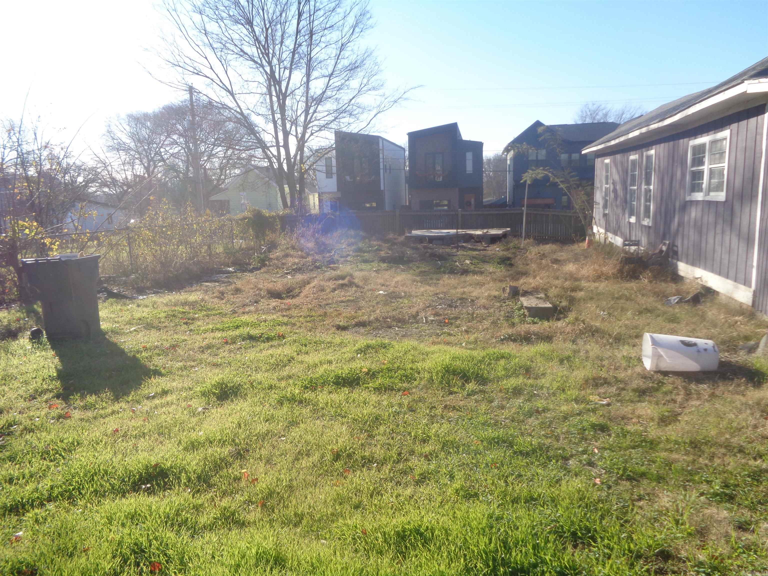 CITY OF LR - Residential