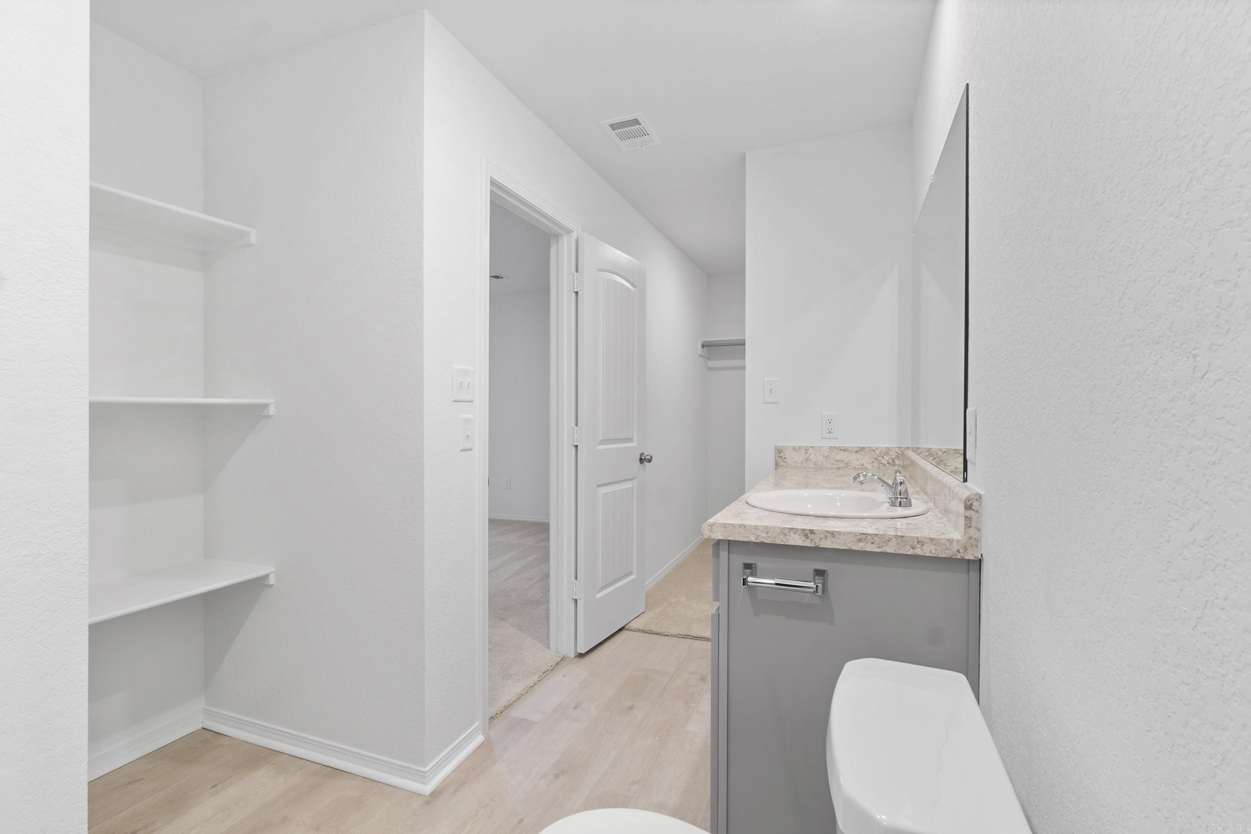 HILL FARM - Residential