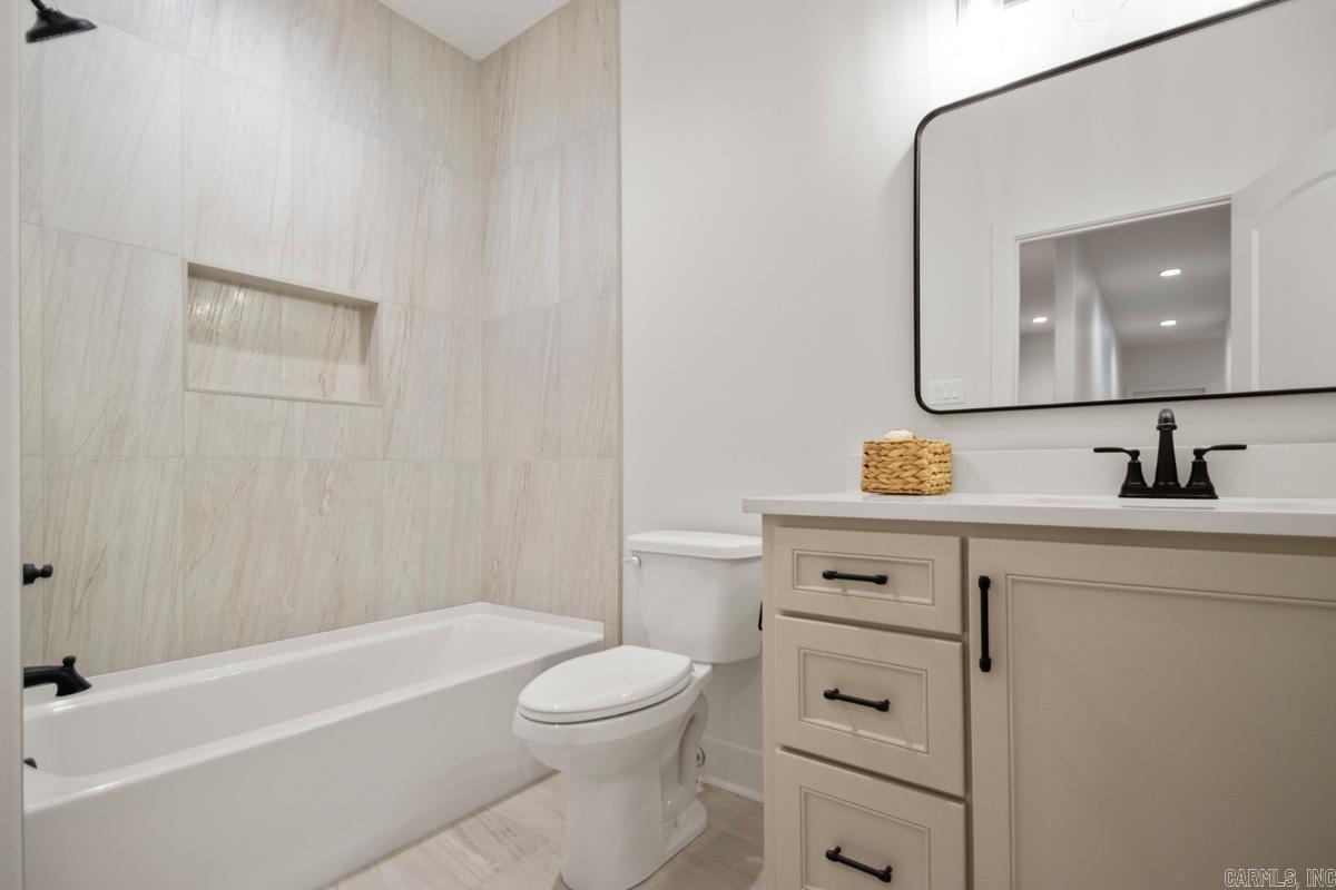 RIVER VALLEY VIEW ESTATES - Residential