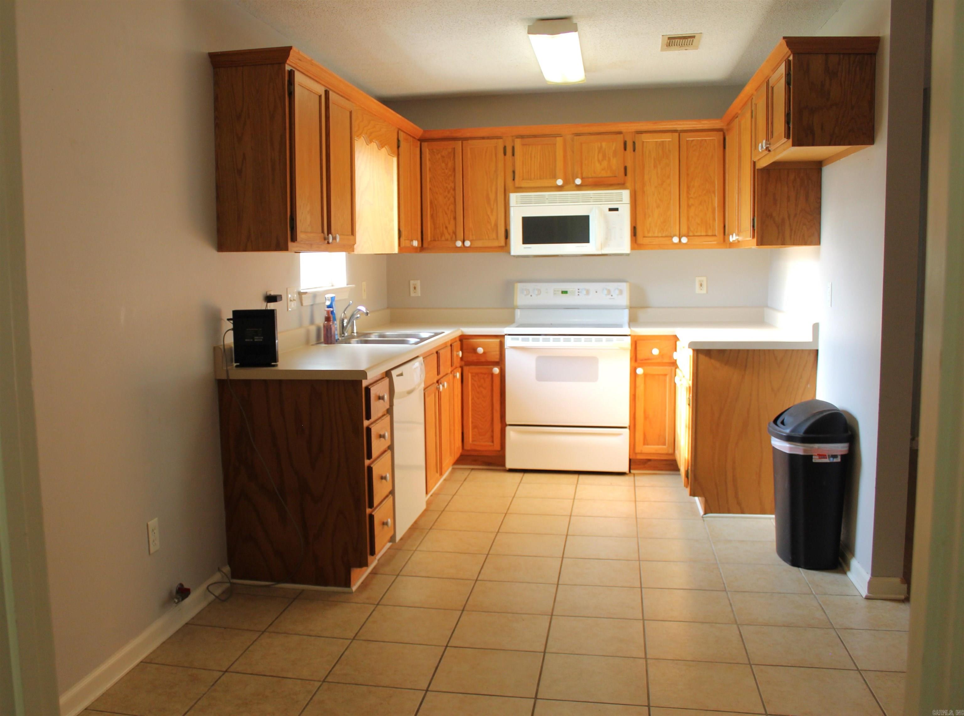 SUMMERVIEW TERRACE - Residential