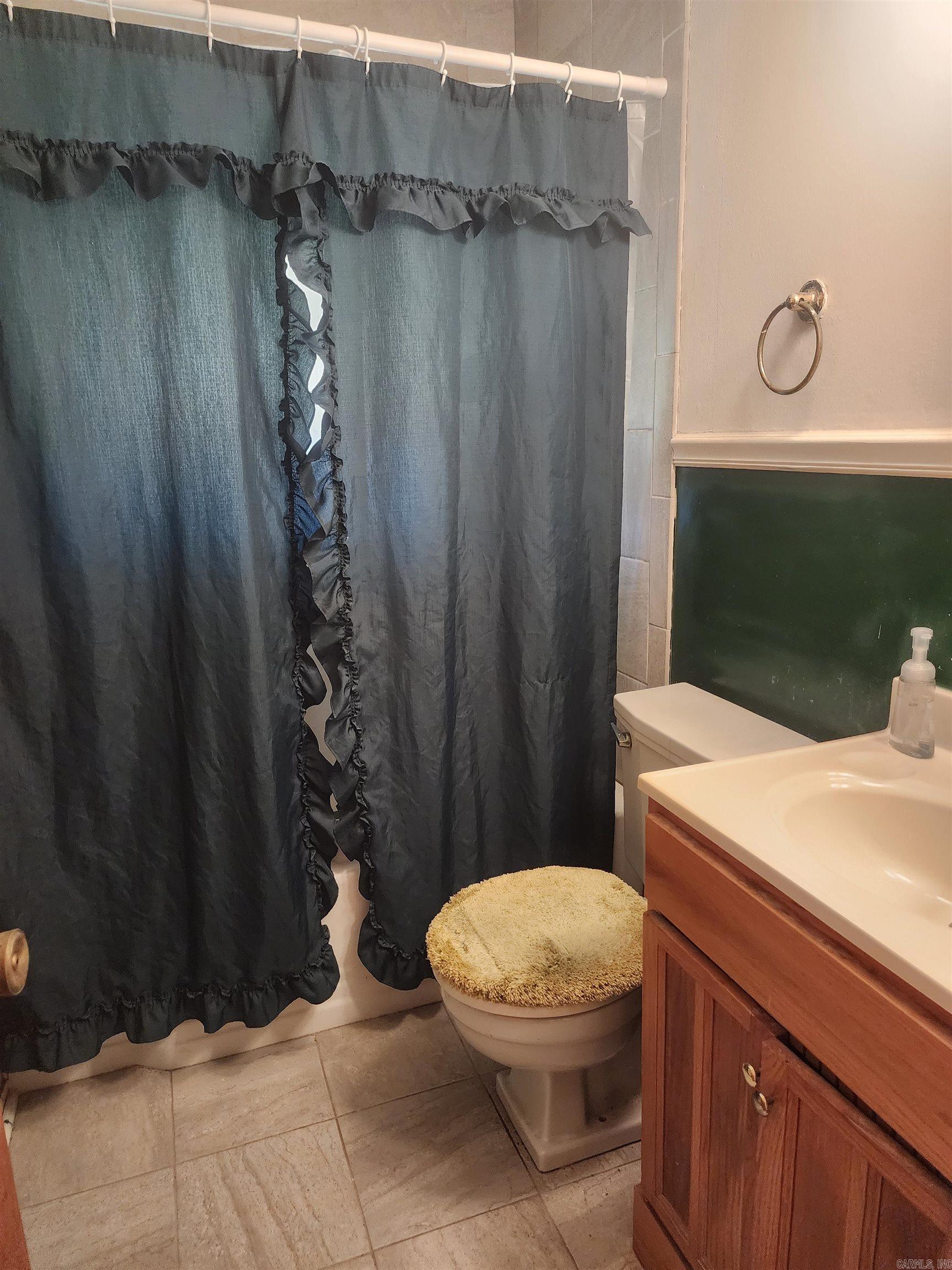 SHADY BROOK - Residential