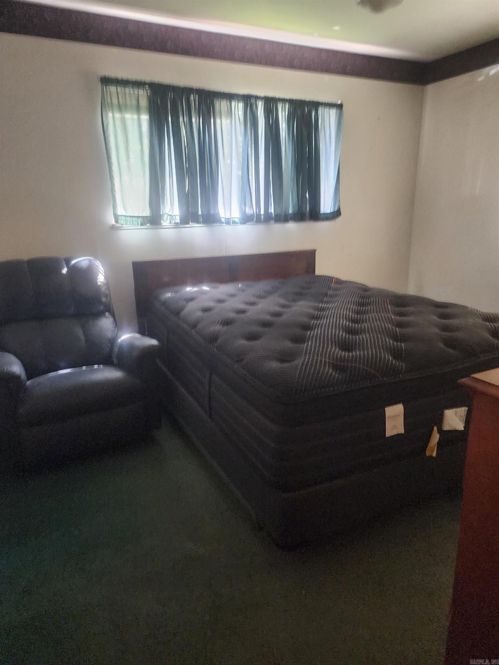 SHADY BROOK - Residential