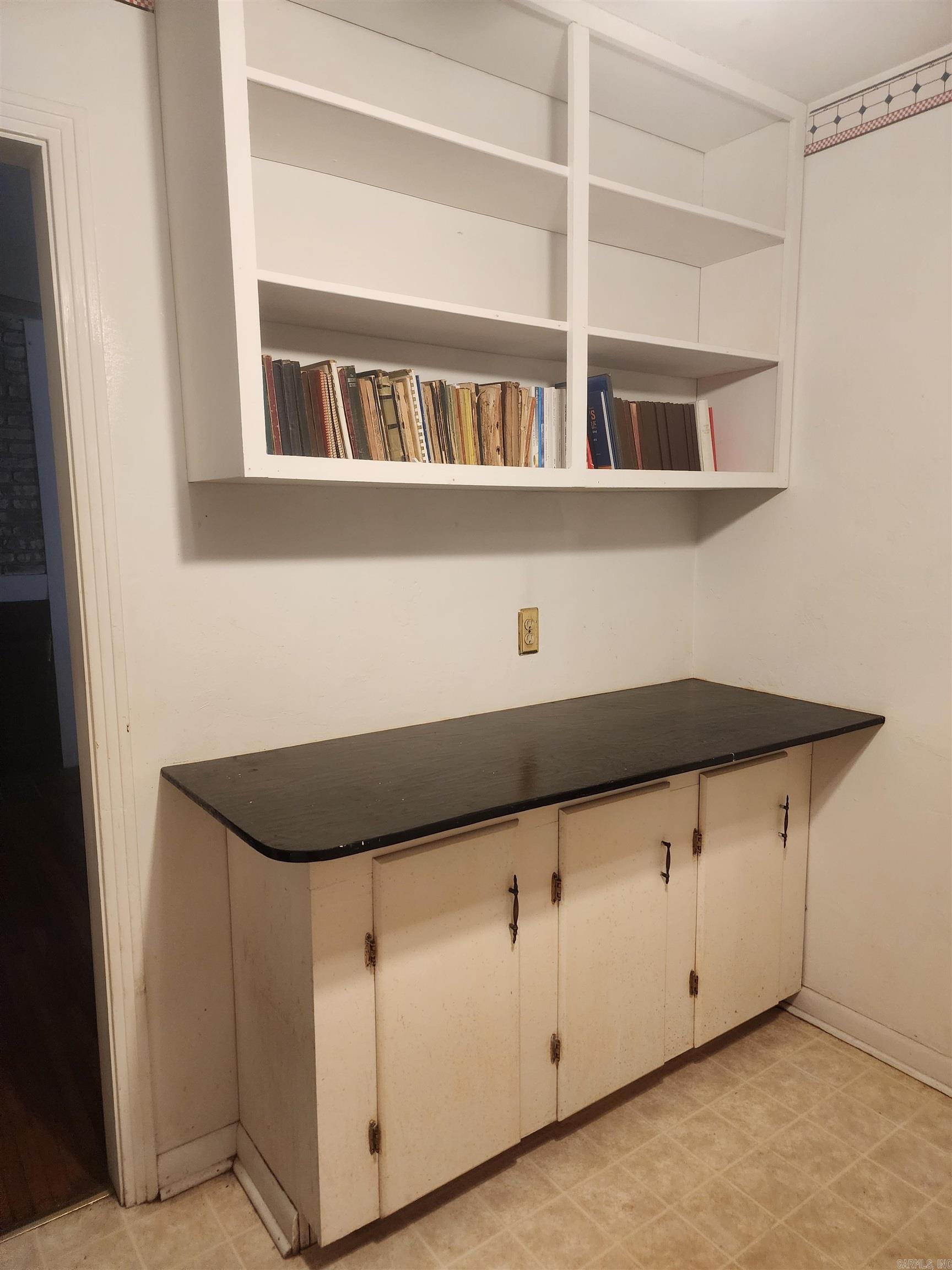 SHADY BROOK - Residential