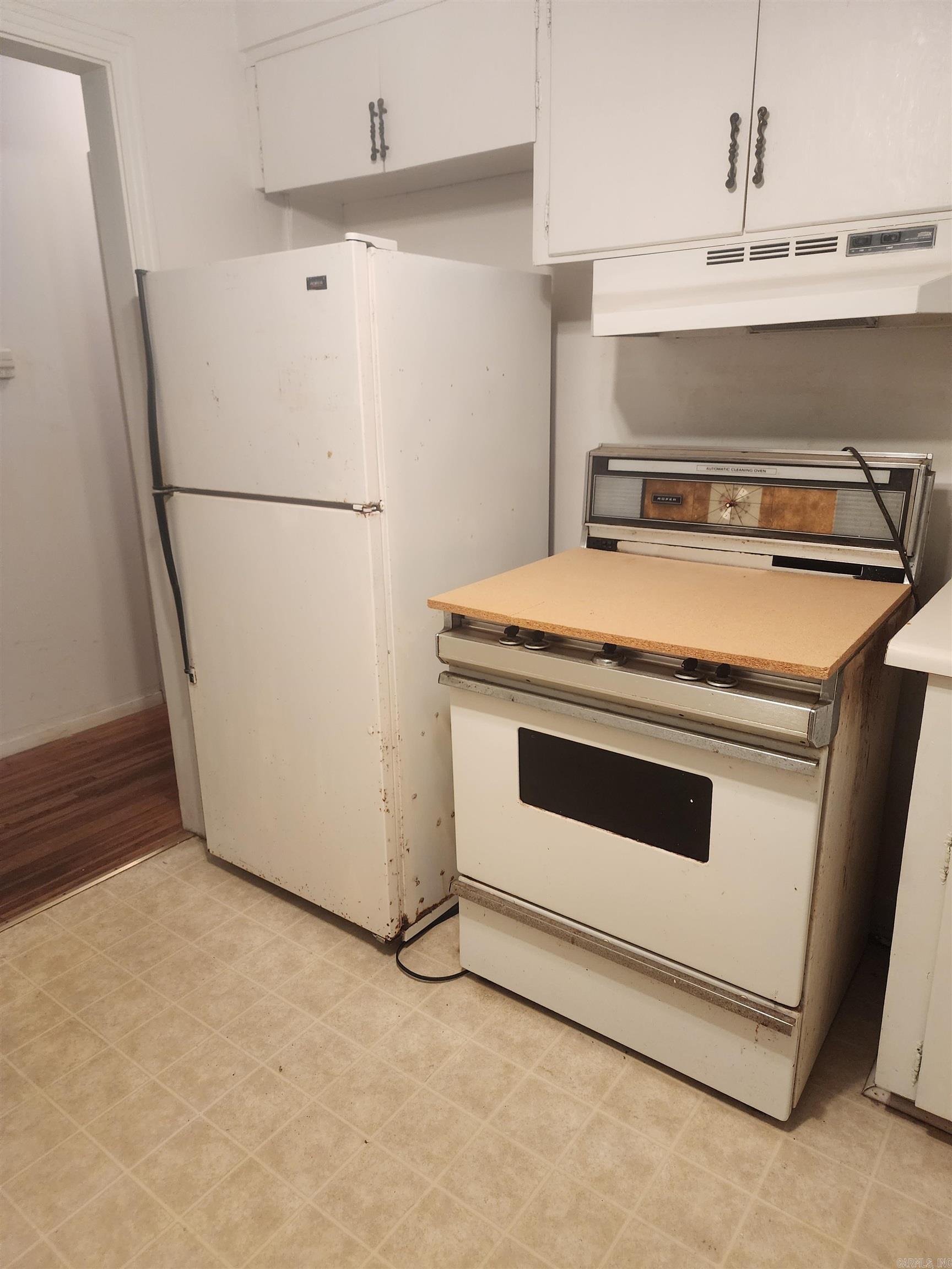 SHADY BROOK - Residential