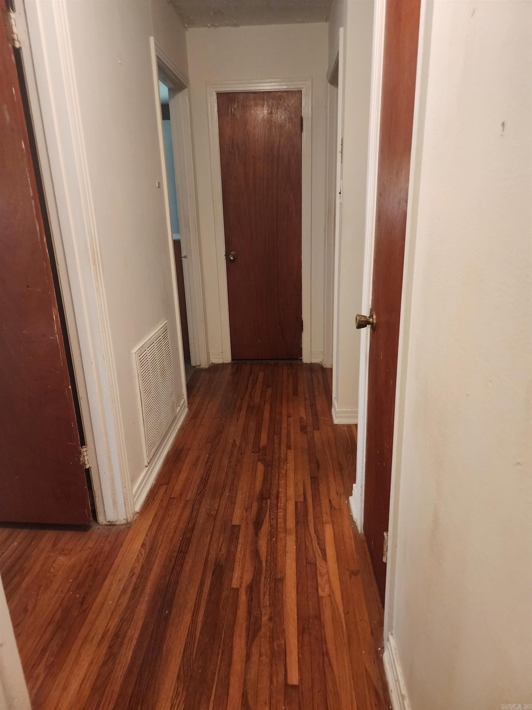 SHADY BROOK - Residential