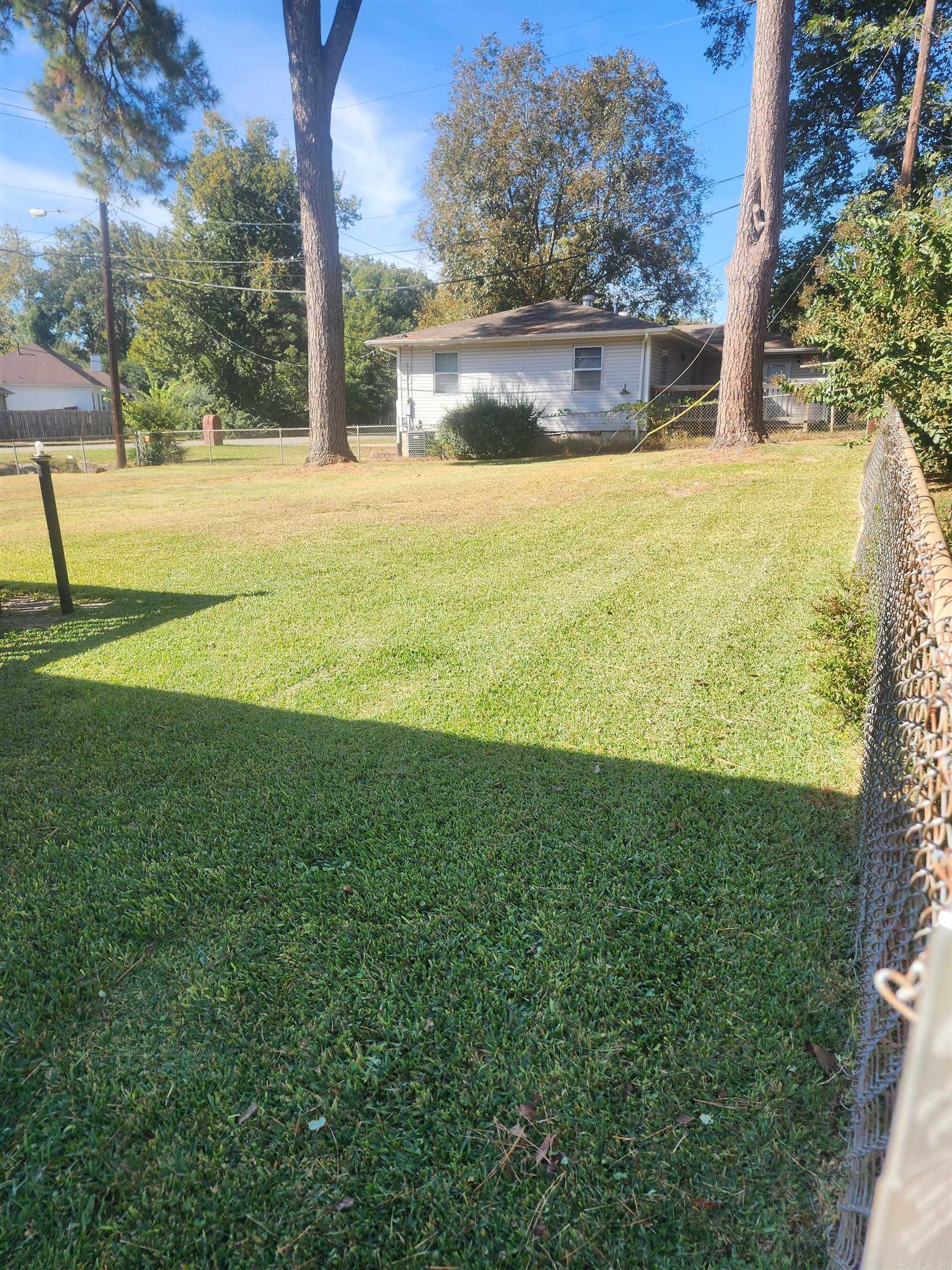 SHADY BROOK - Residential