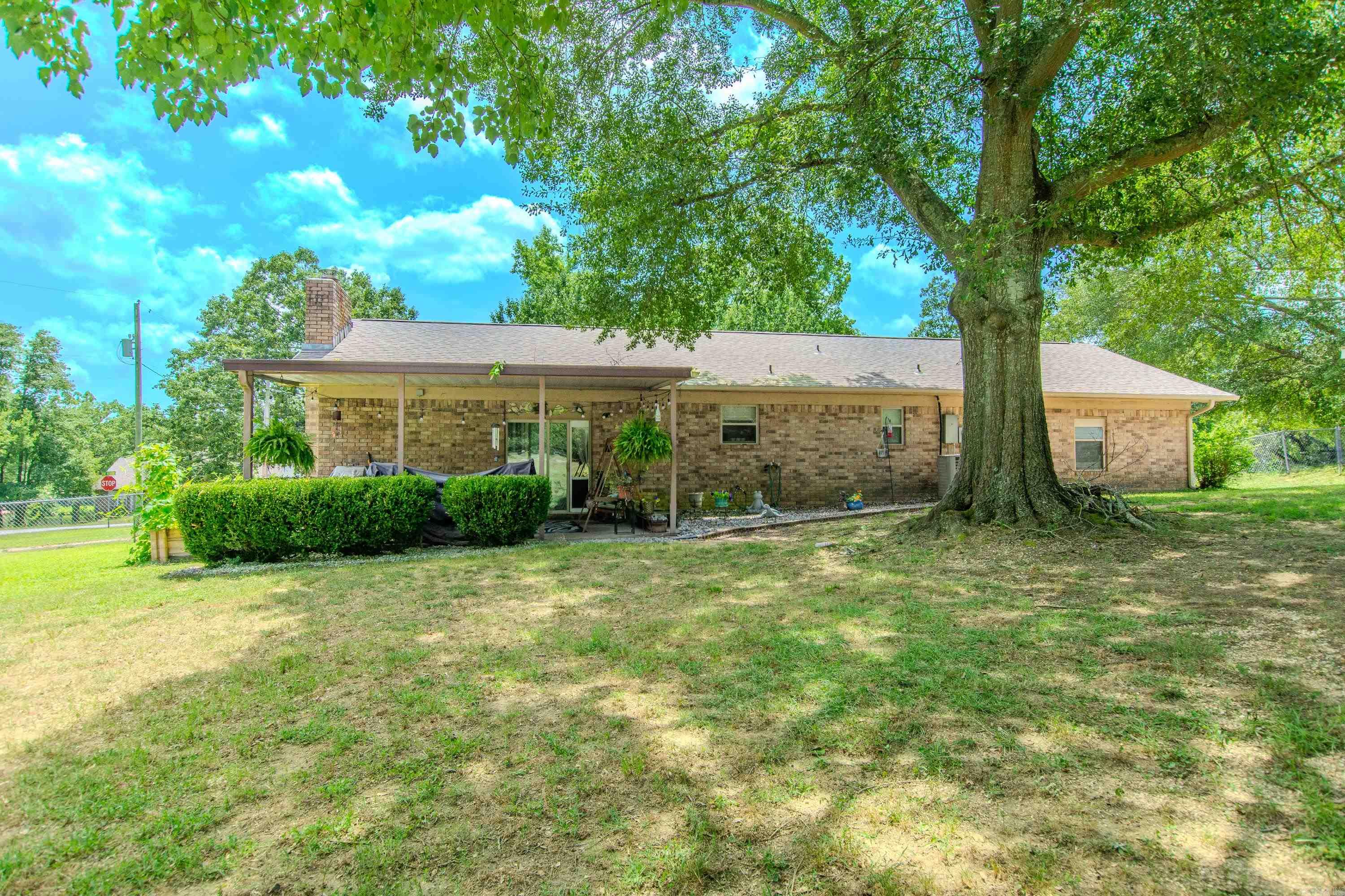 LAKE KRISLOR - Residential