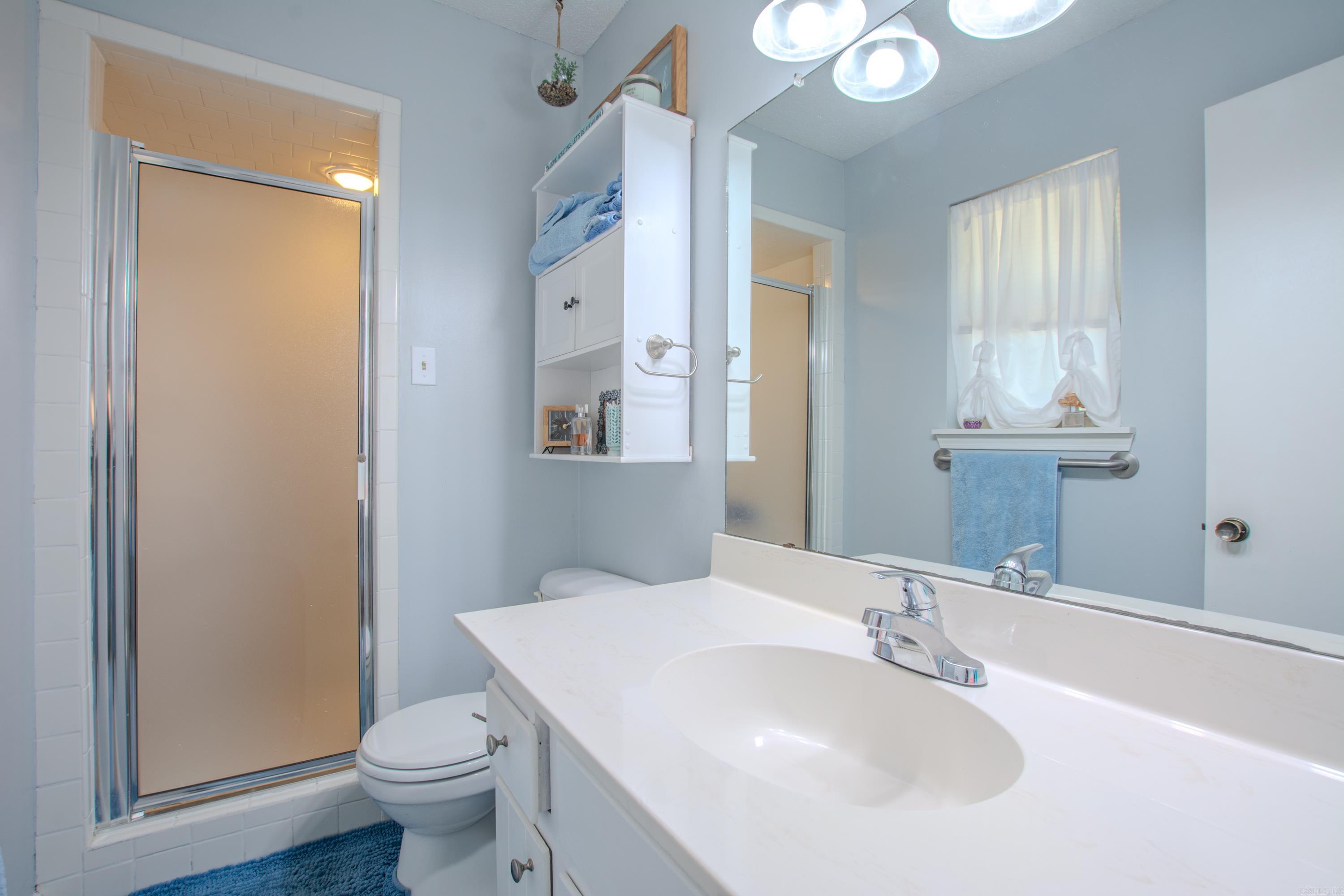 LAKE KRISLOR - Residential