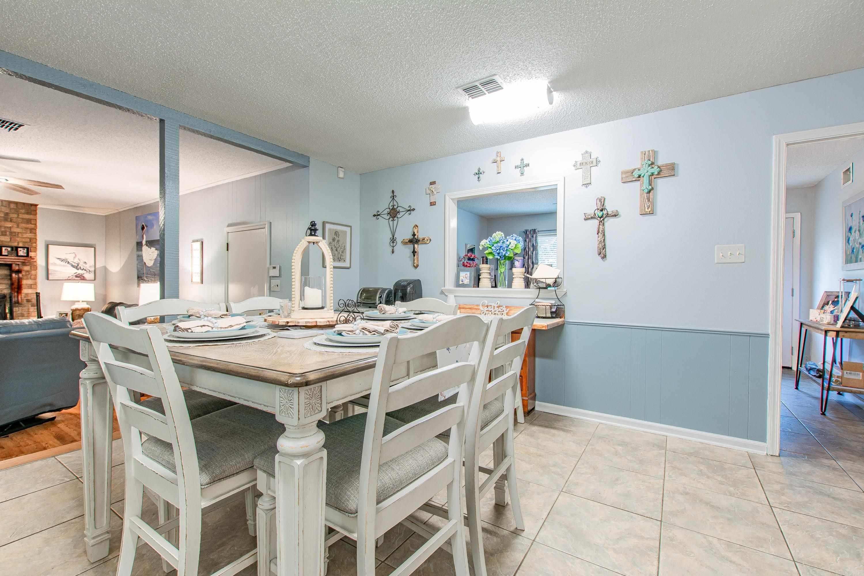 LAKE KRISLOR - Residential